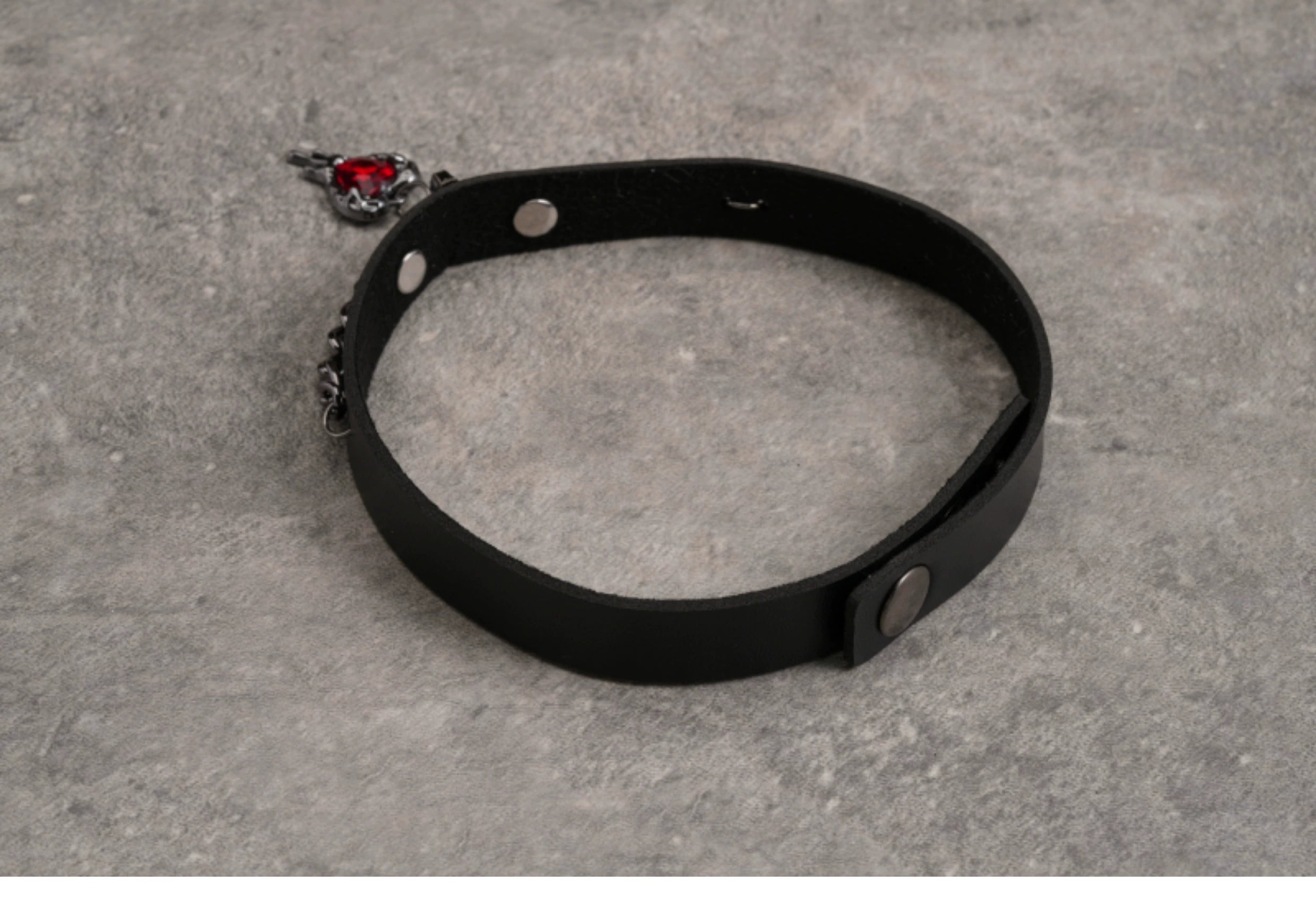 Strange Sugar~Gothic Lolita Choker Faux Leather Heart Pendant Necklace 36642:530702