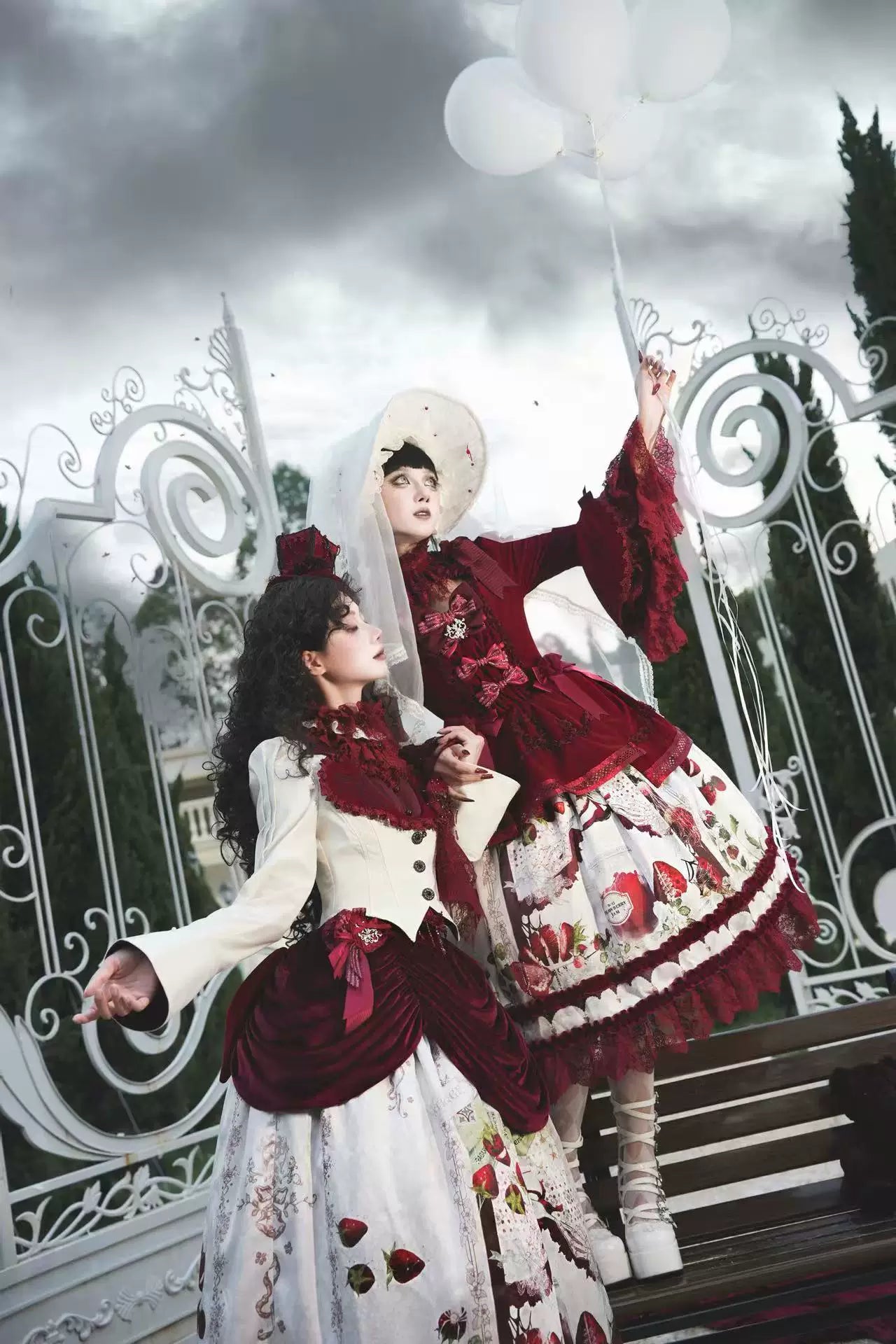 Monster Strawberry Hunt - Gothic Lolita Strawberry Printed Velvet Dress Set 45737:859870