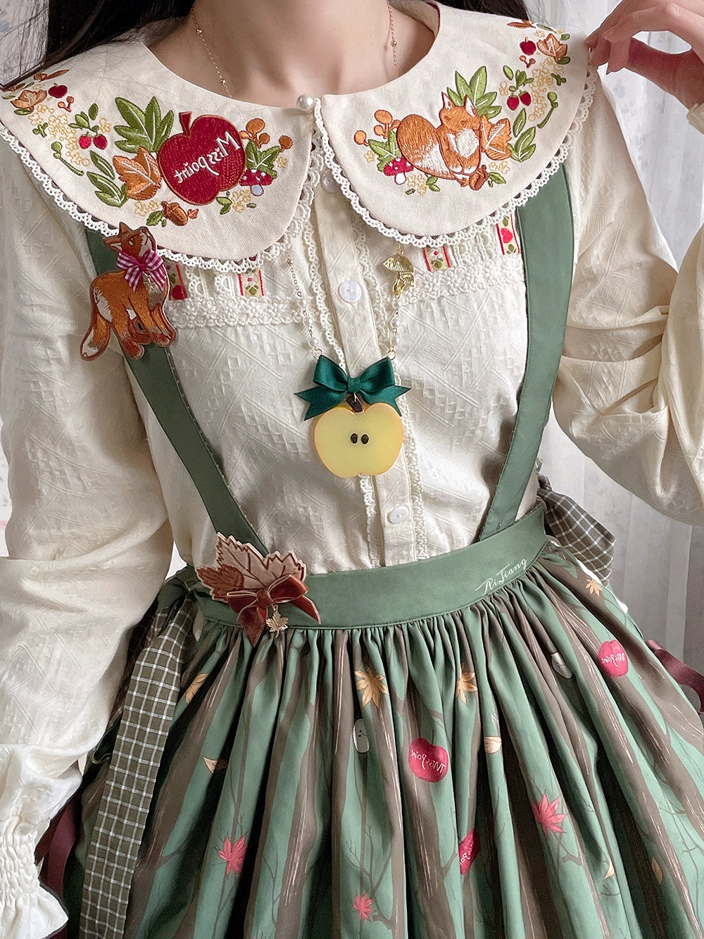 Miss Point~Fat Fox in the Forest~Sweet Lolita Shirt Embroidered Collar Customized Blouse 37104:551306