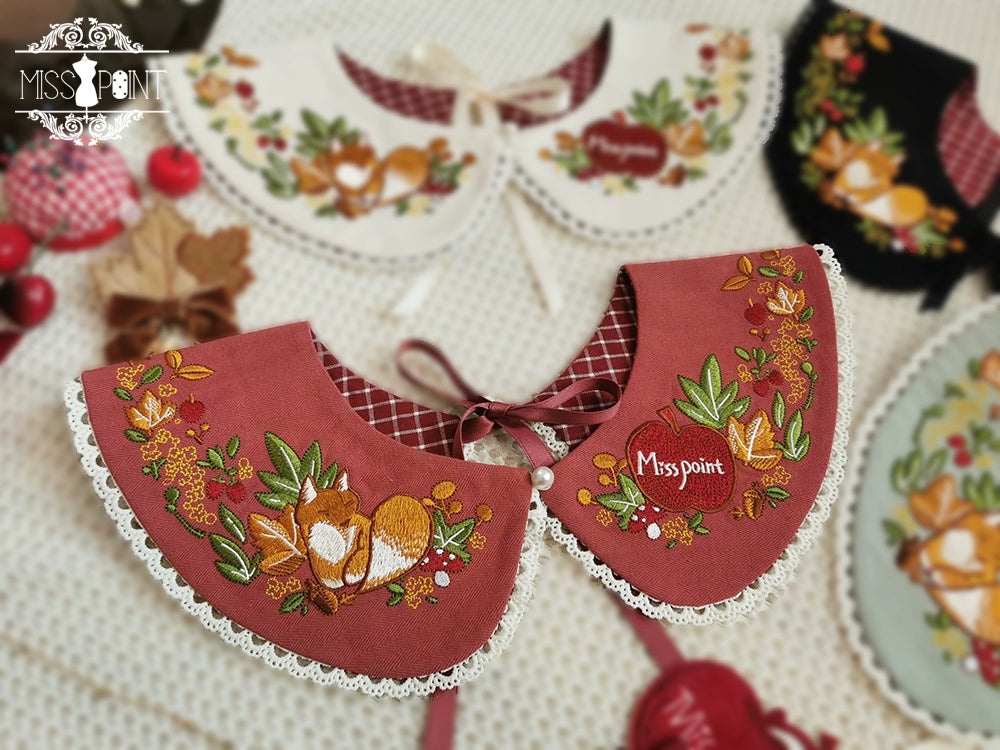 Miss Point - Chubby Fox in the Forest - Kawaii Lolita Accessories Knitted Fox Scarf Embroidered Faux Collar One Size Faux collar - persimmon red