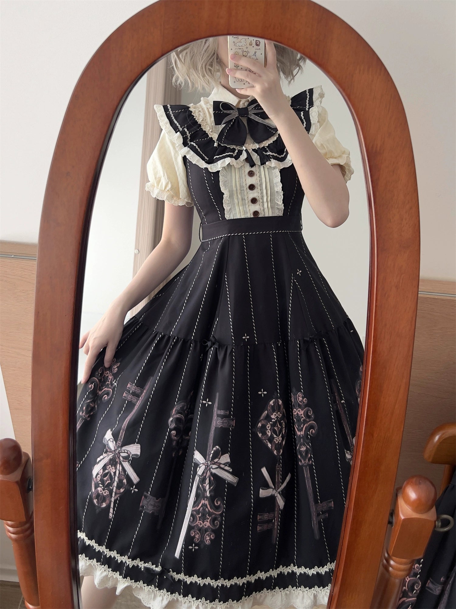 Uncle's Workshop - Secret Key - Classic Lolita Dress Suit, Key Print 43925:791030