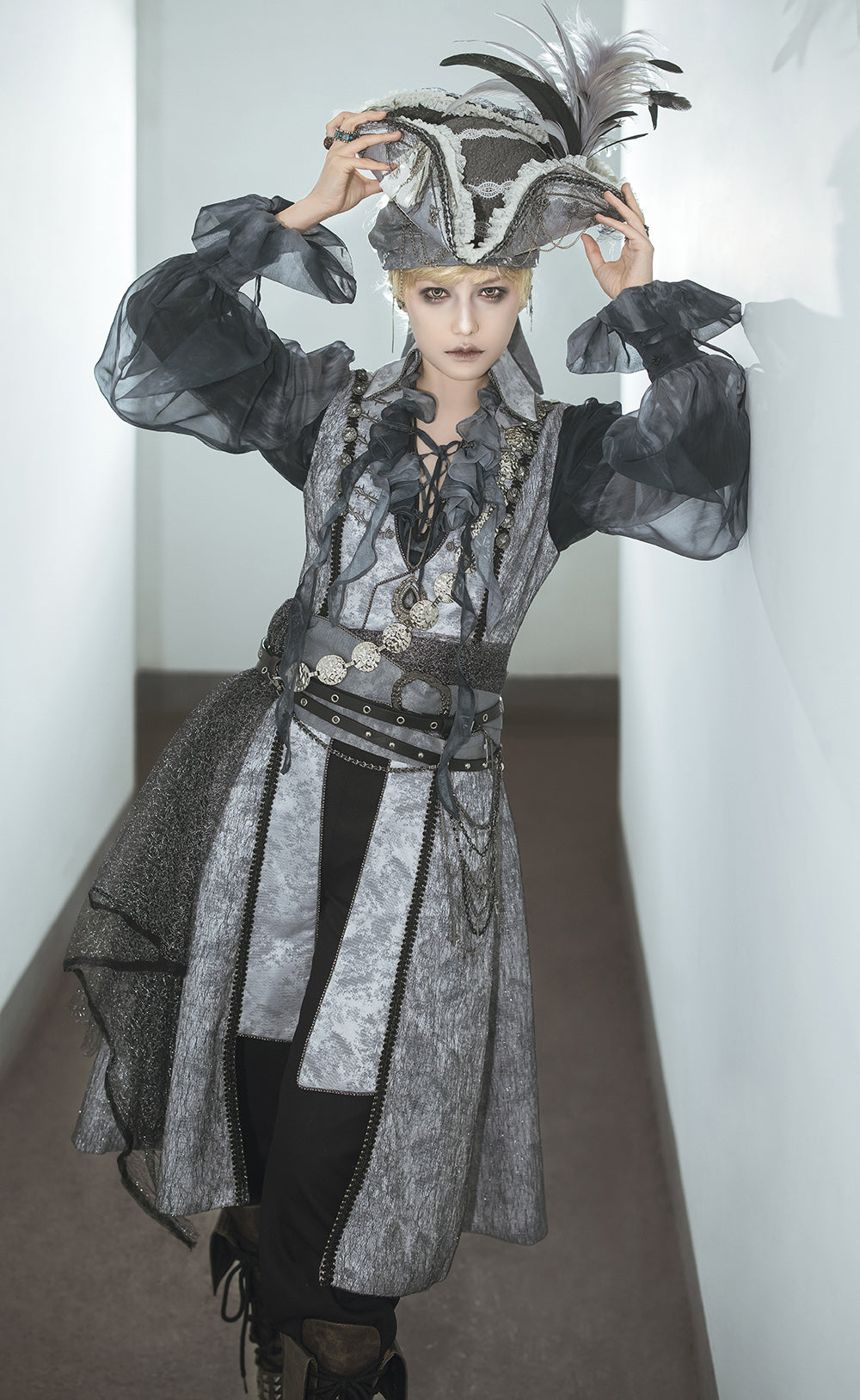 Immortal Thorn~Eternal Treasure Voyage~Pirate Style Ouji Lolita Blouse With V-Neck 42743:751709