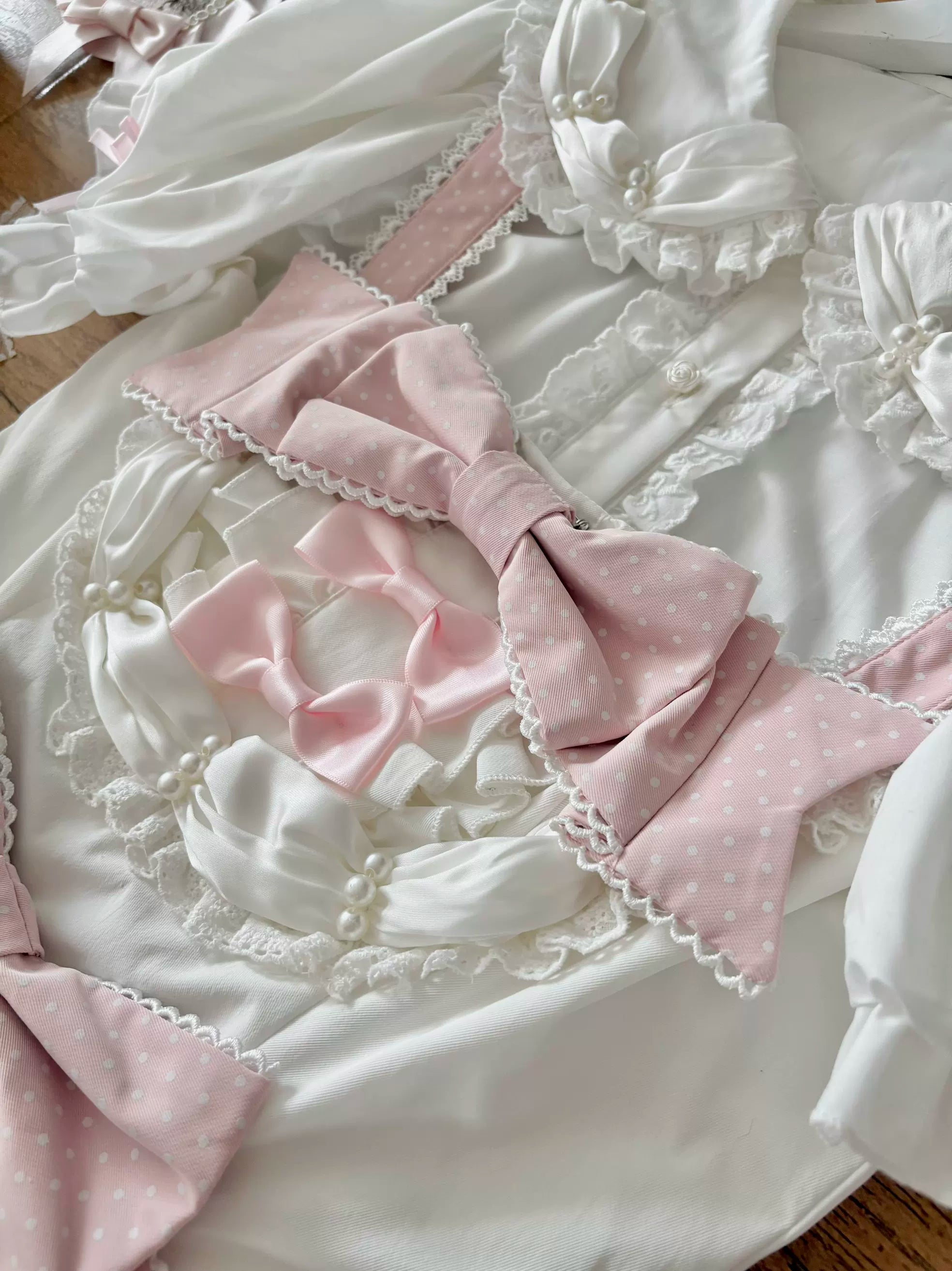 Cream Rosette Cake - Old School Lolita JSK Dress, Rose & Pearl Accents 45769:861641