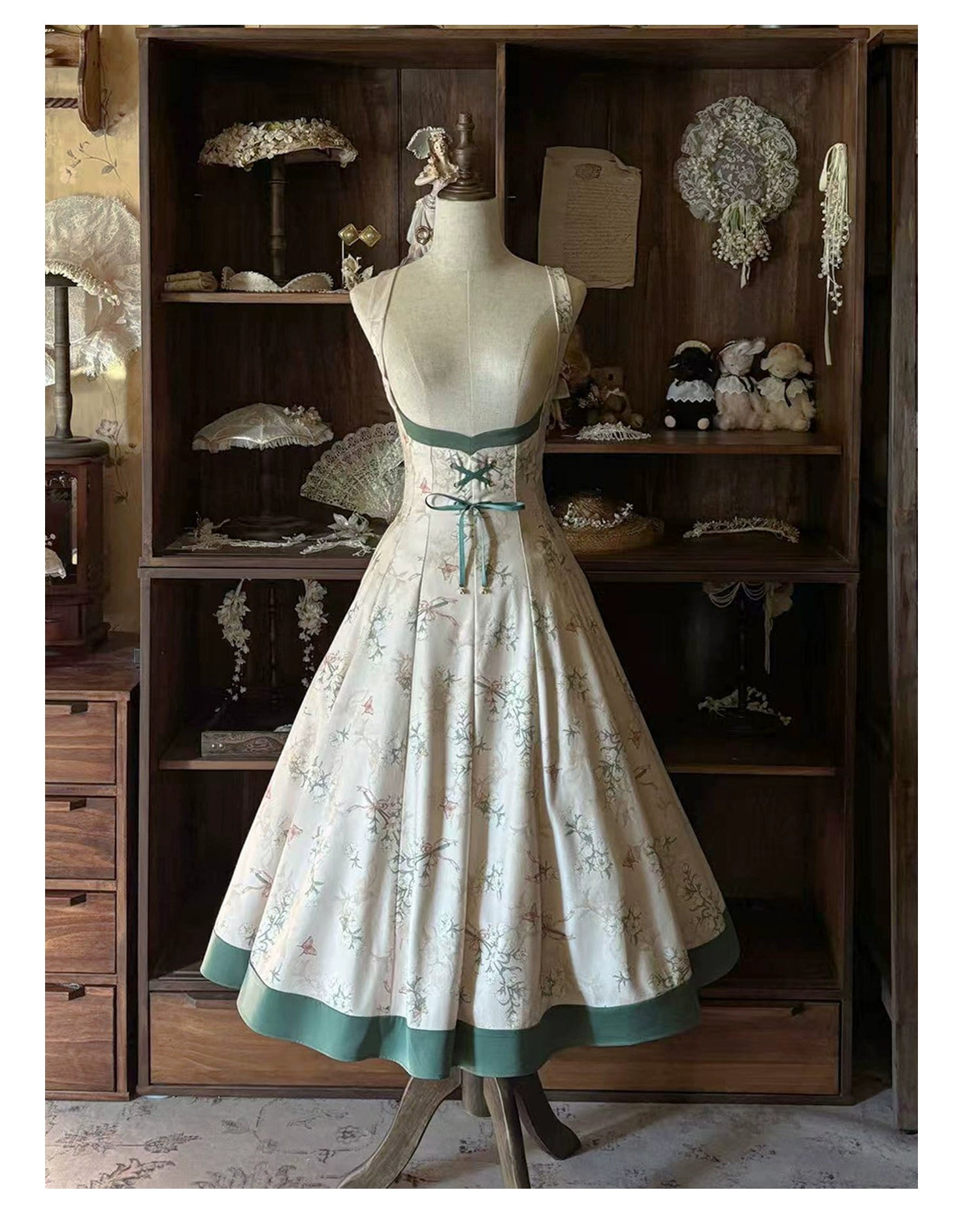 Button Bear - Winter Lily Bell - Classic Lolita Bust-Supporting JSK, Long Waisted Coat (L M S XL) 44351:804139