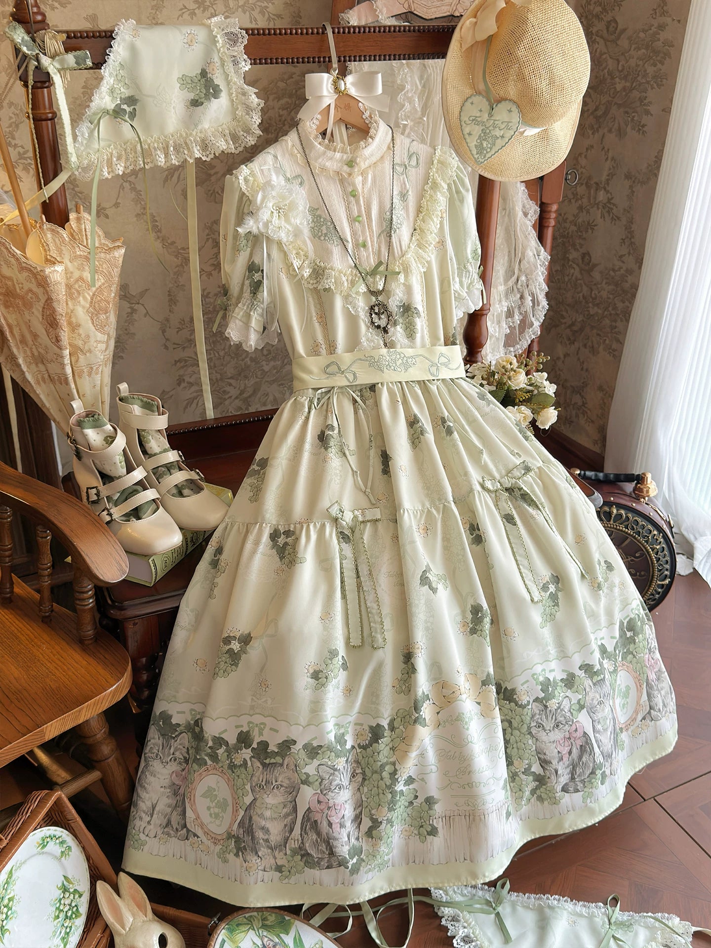 Grape Garden Cat - Classic Lolita Printed JSK Dress, Short Sleeve OP
