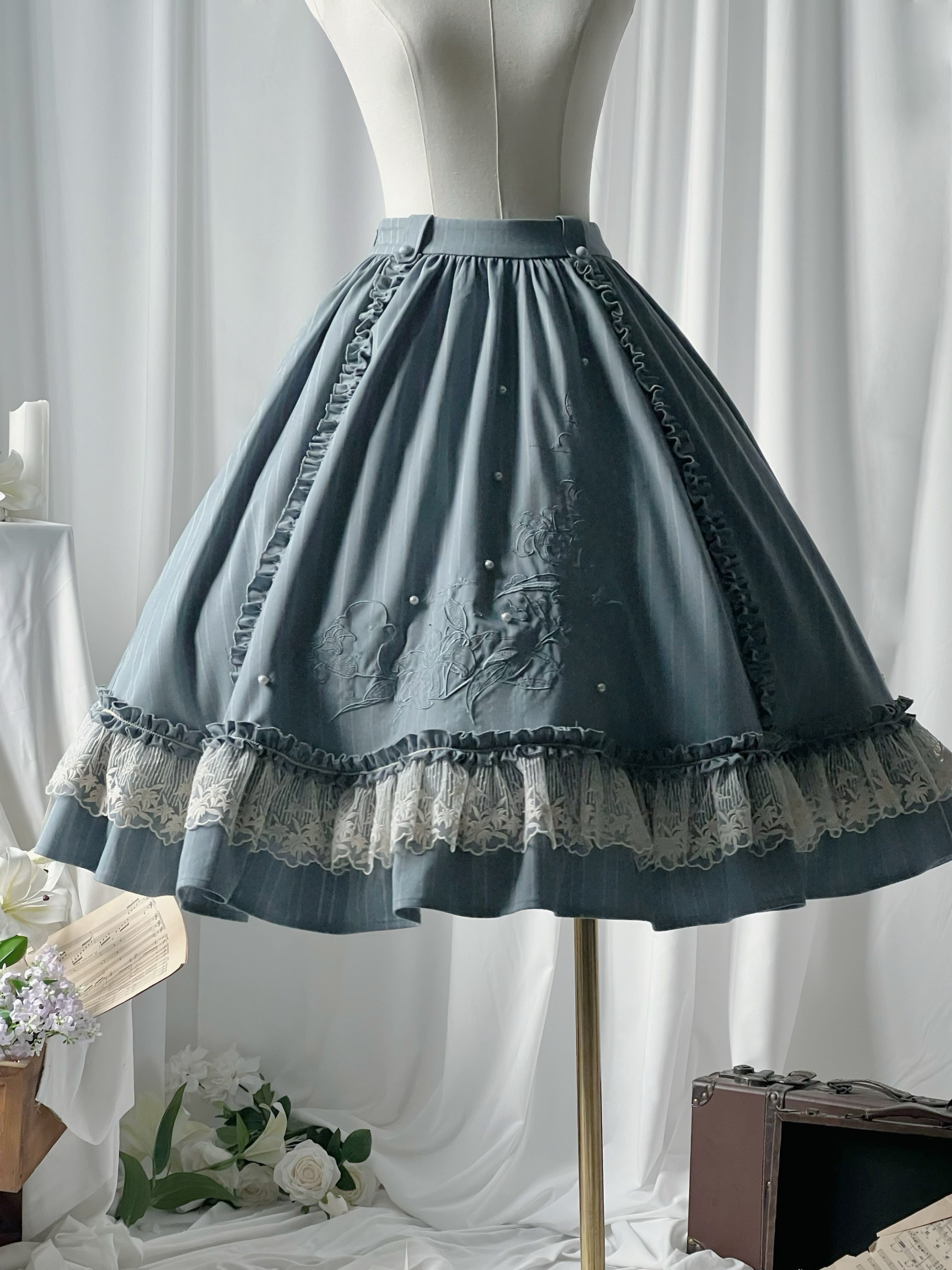 Embroidered Classic Lolita OP Dress, Lace Trim Shirt (L M S XL) 45209:840220