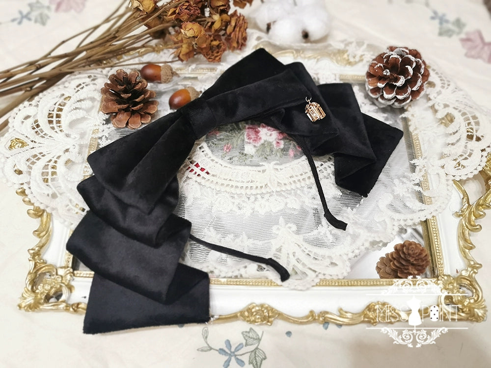 Miss Point - Praise of Abundance - Country Lolita Print Accessories KC (black)