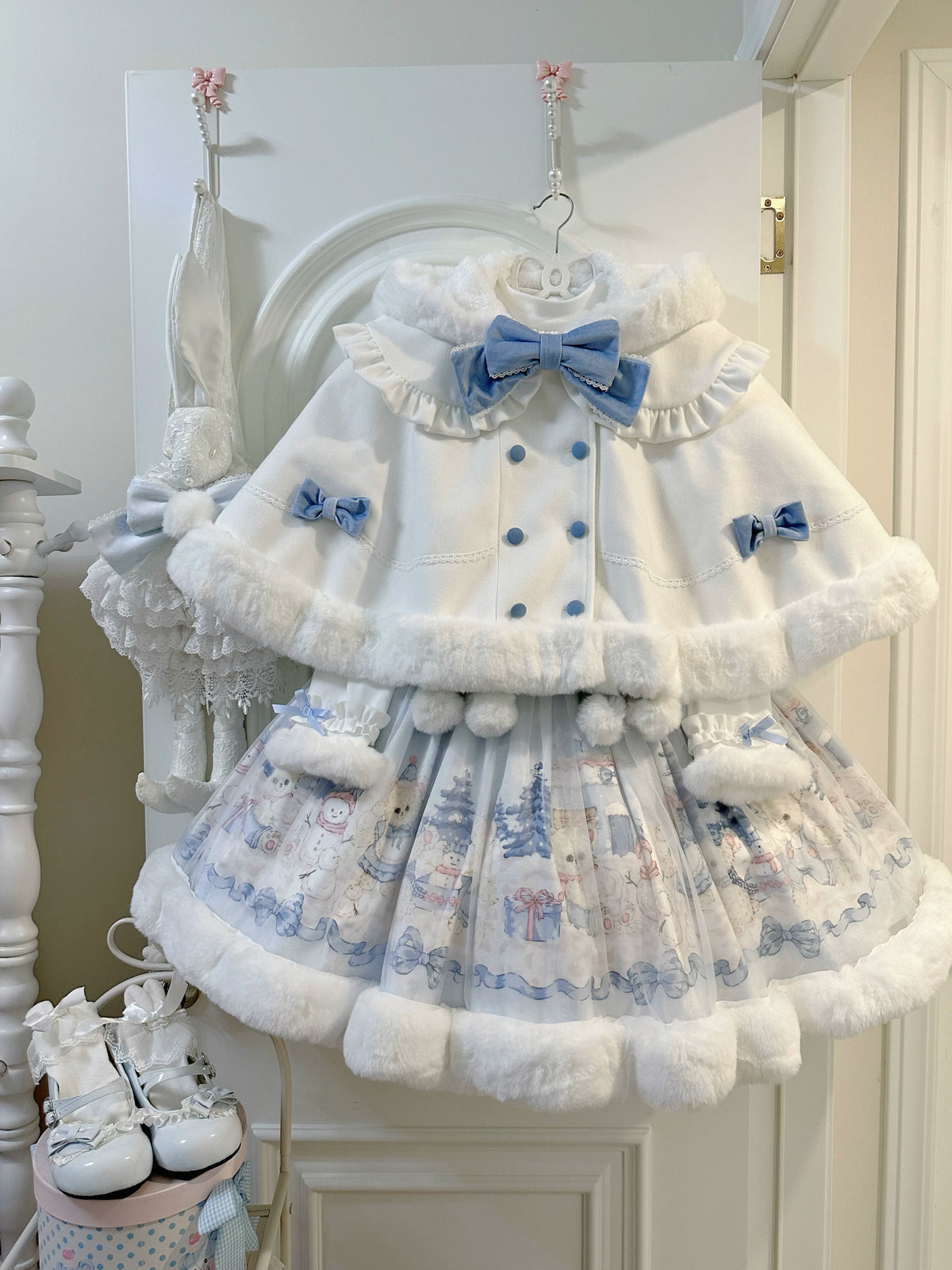 Winter Cozy Bear - Winter Kawaii Lolita JSK Dress, Snowman Print JSK + Inner Wear + Cape + A Bow Hair Clip S