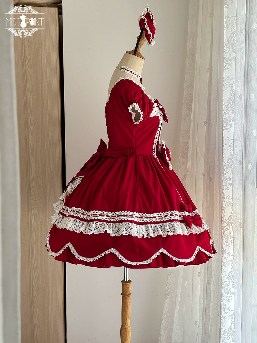 Miss Point - Vintage Petal Rabbit - Old School Lolita OP Cotton Dress With Petal-Shaped Hem 43135:768549