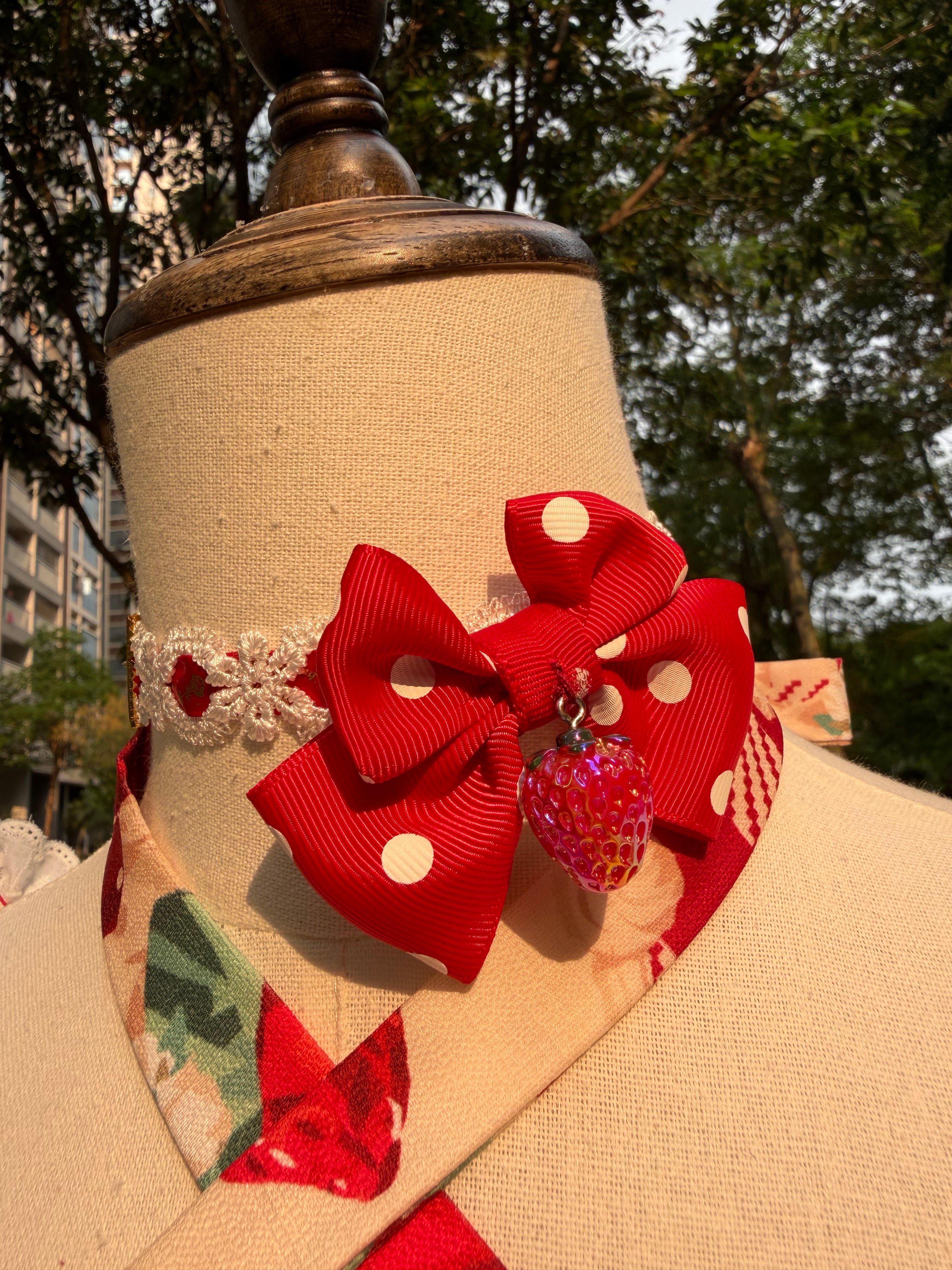 Crown Strawberry - Old School Lolita Crown Strawberry Printed OP Dress Strawberry Choker Only (only sold with OP) (choose M) S Pre-order