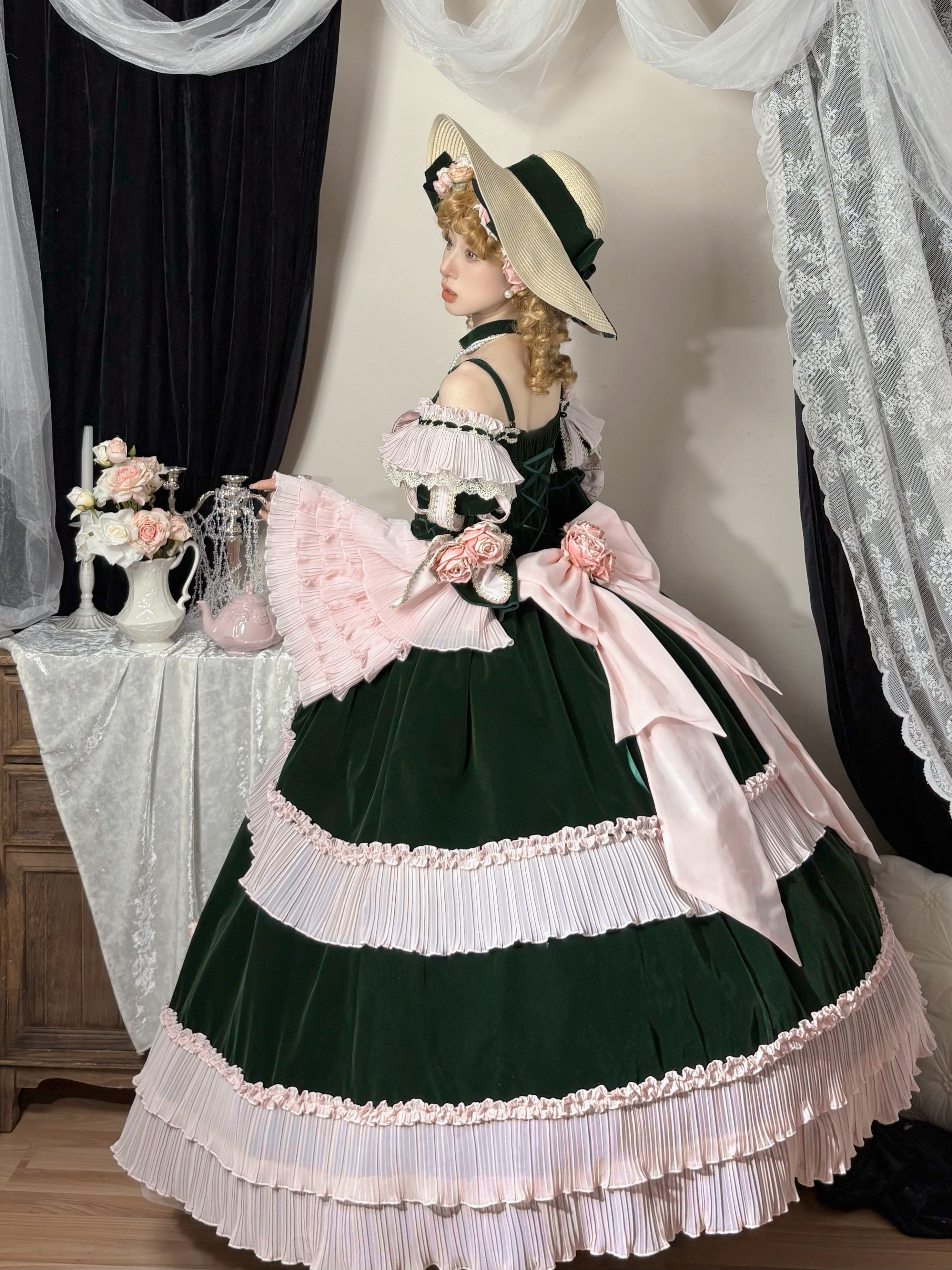 Meowing and fruity - Rose Ode - Retro Elegant Lolita Satin OP with Rose Decorations
