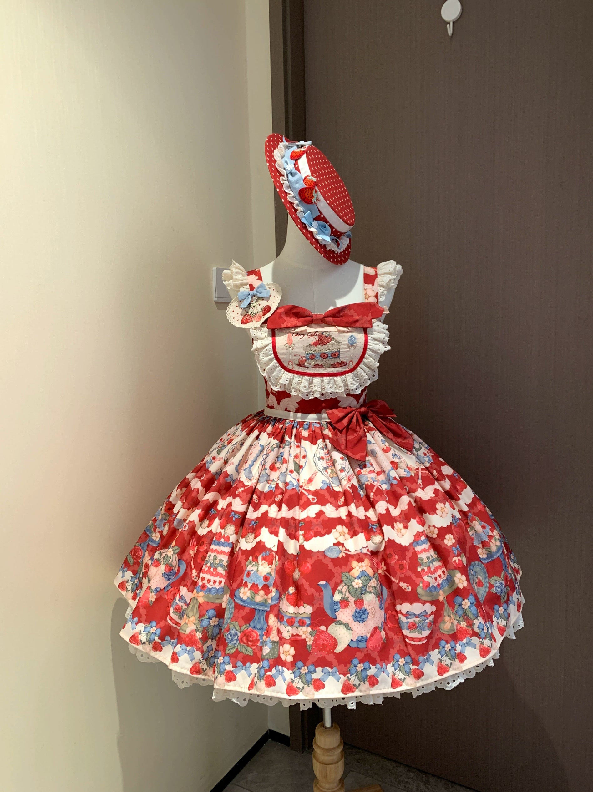 Rose Whispers - Strawberry Tata - Sweet Lolita Dress Suit With Strawberry Cake Print 43173:769172