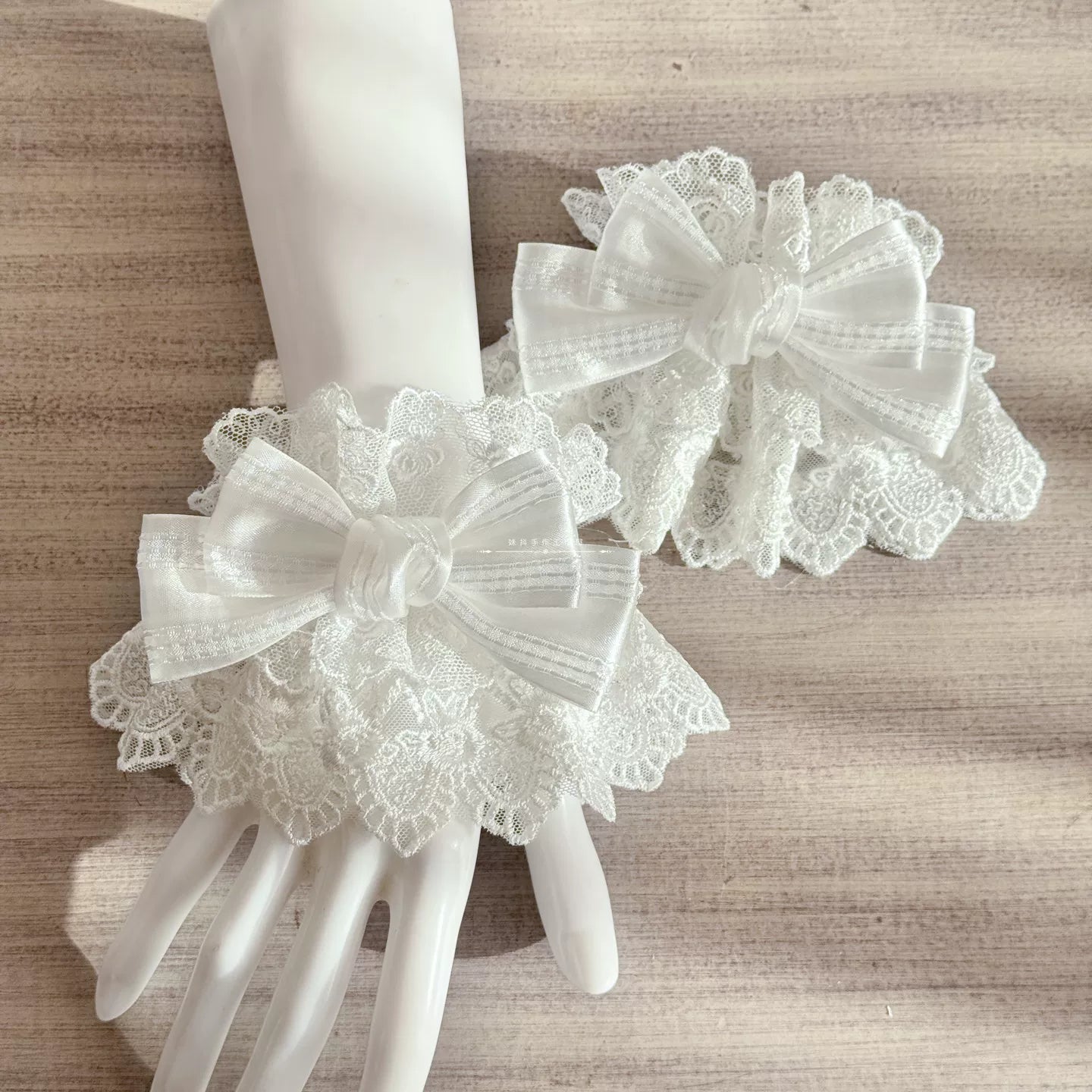 Wedding Sweet Lolita Accessories, Dramatic Bows White Cuffs (pair)
