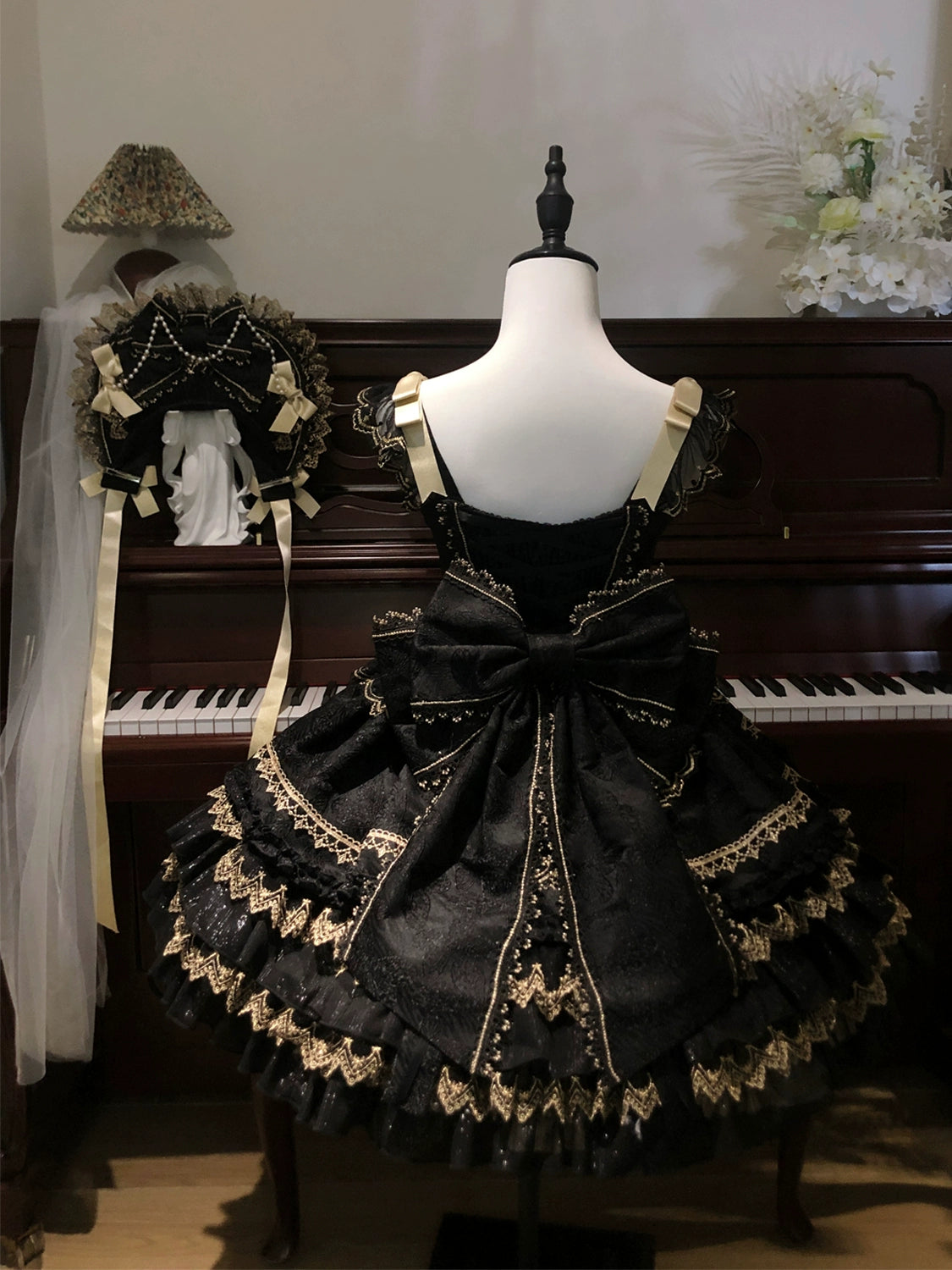 Hanguliang - Gilded Memories - Princess Lolita Jumper Dress, Tiered Ruffles Black Bow Trailing Only (one size / choose M) S
