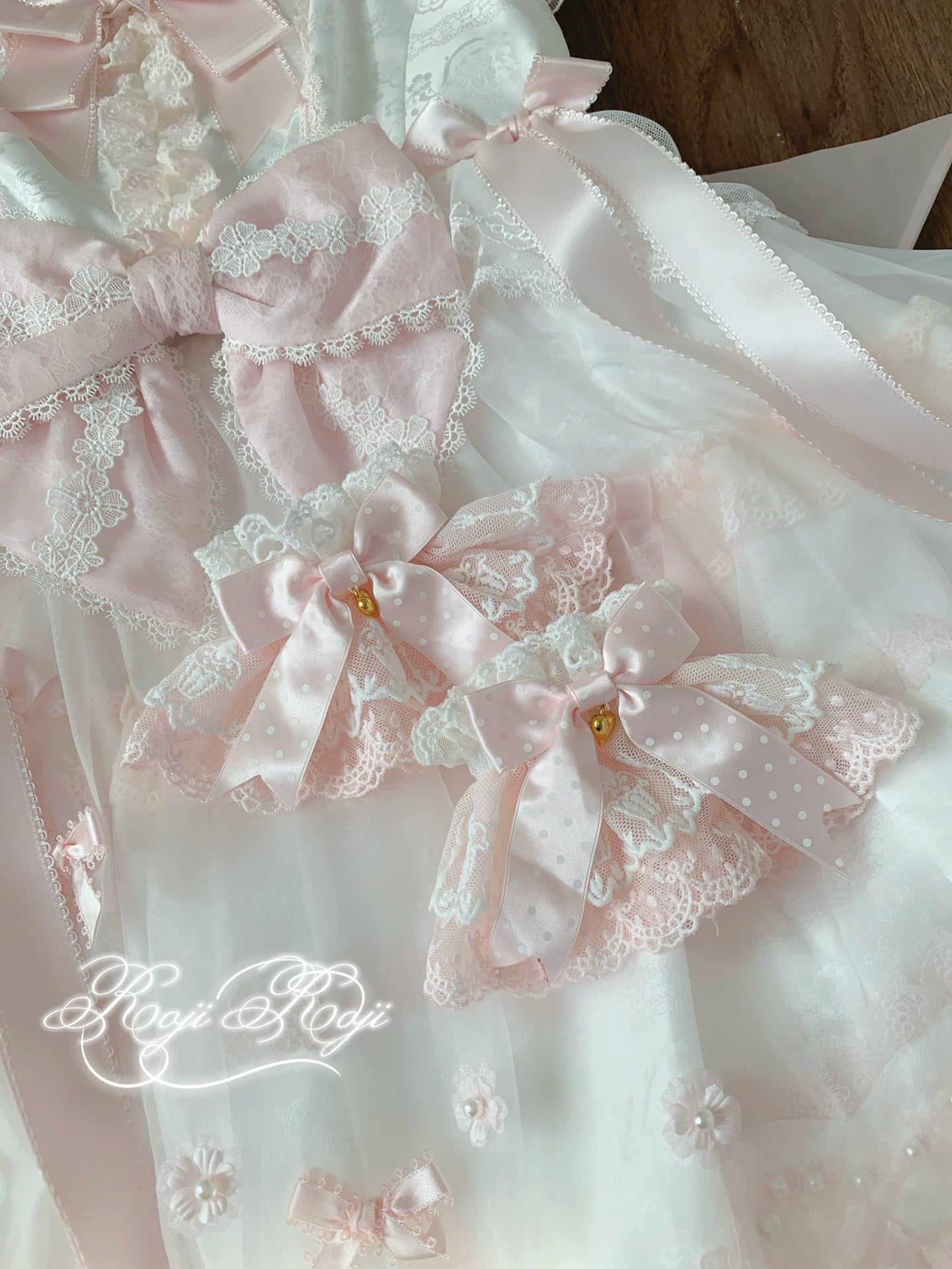 Sweet Lolita Lace Cuffs, Polka Dot Bow 44344:808696