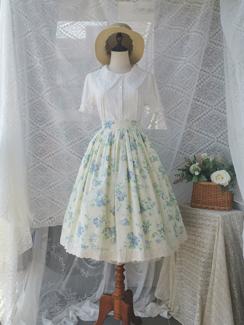 Miss Point - Customized Vintage Sweet Elegant Rose Skirt XS blue rose