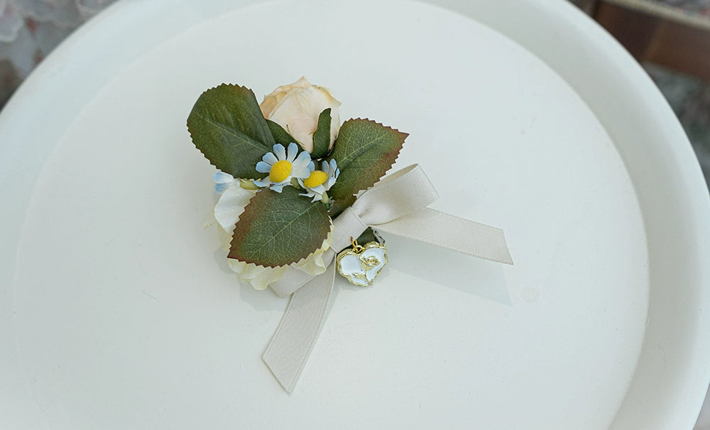 Miss Point - Woody Rose - Lolita Headband Flower Brooch 2.0 ivory flower clusters