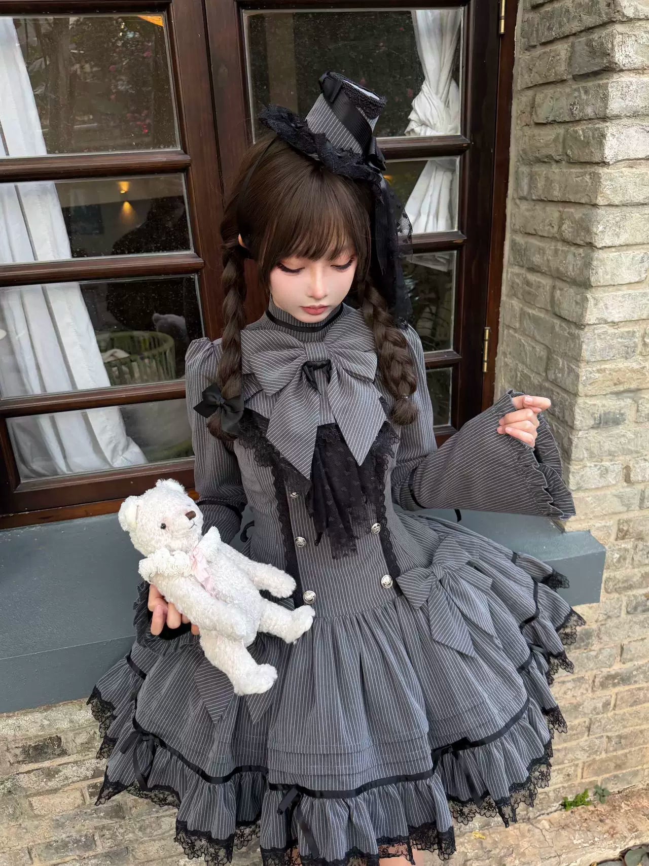 Phantom Kitty - Old School Lolita Low Waist OP Dress, Lace & Bow Dark Grey × Black XS