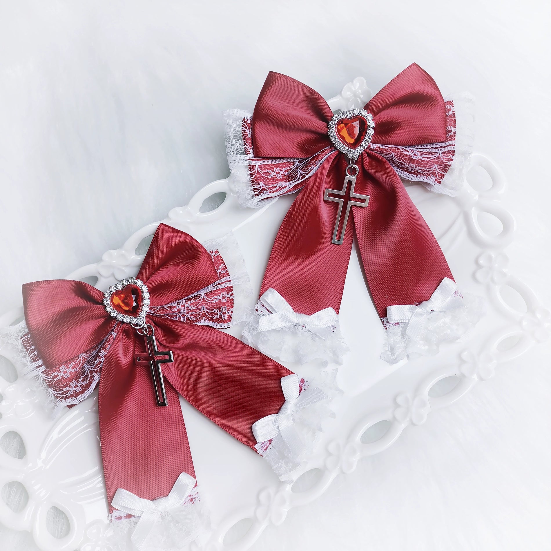 Rabbit Lolita - Landmine - Gothic Lolita Bow Clips Love Lace Cross Hair Accessory White and red