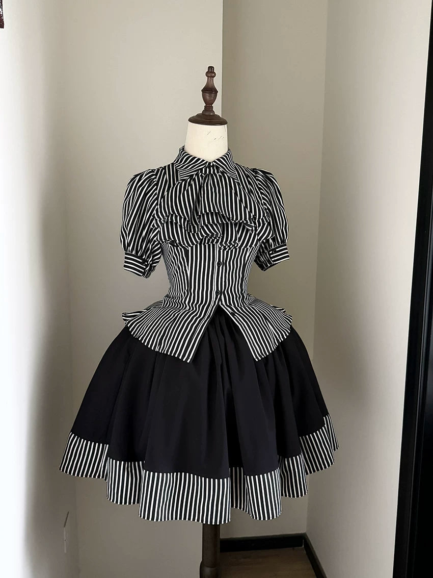 Laura's Reply - Gothic Lolita Black Skirt with Striped Hem
