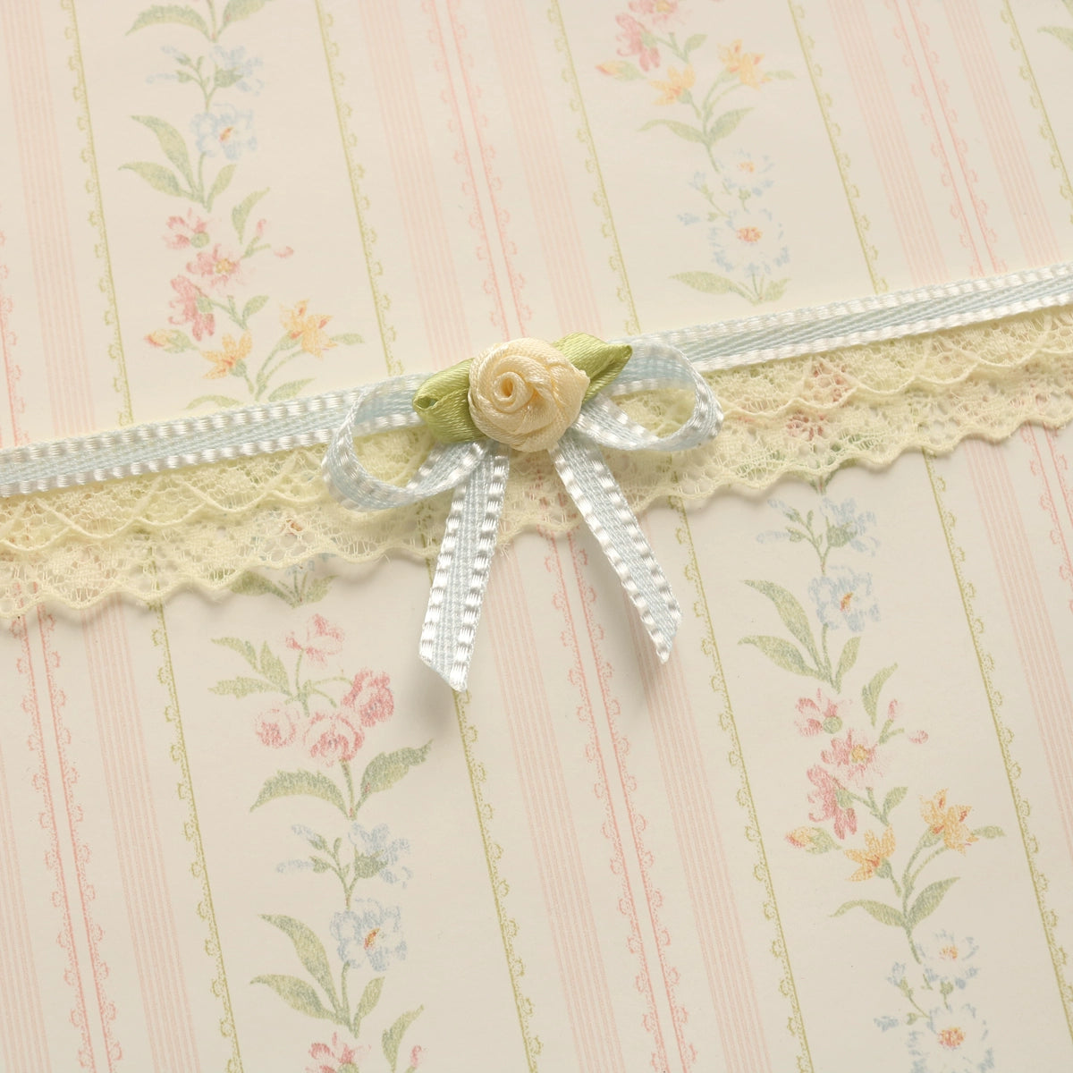 Creamy Bubbles~Sweet Lolita Choker Vintage Lace Rose Handmade Necklace 36896:545600