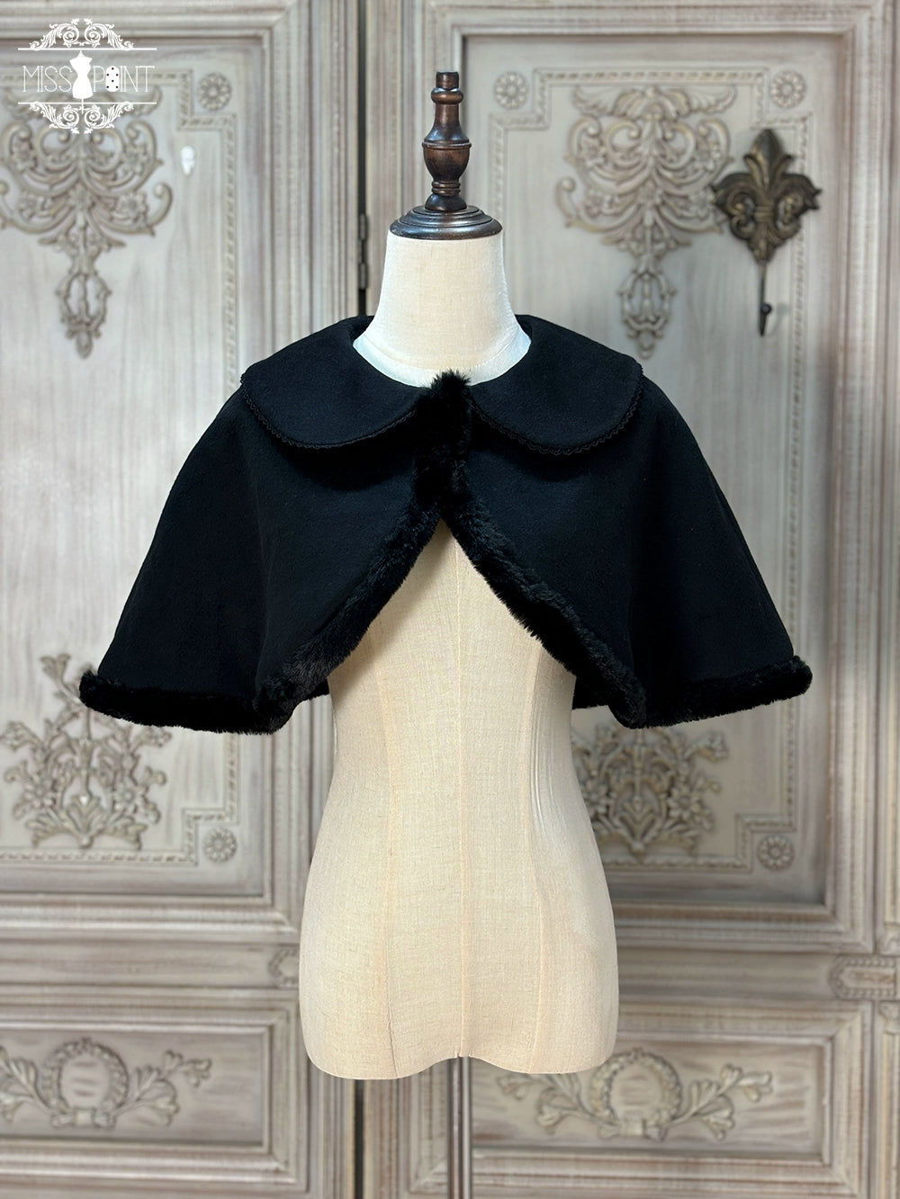 Miss Point - Classical Chocolate - Winter Classic Lolita Cape with Sweet Perter-pan Collar Black One Size
