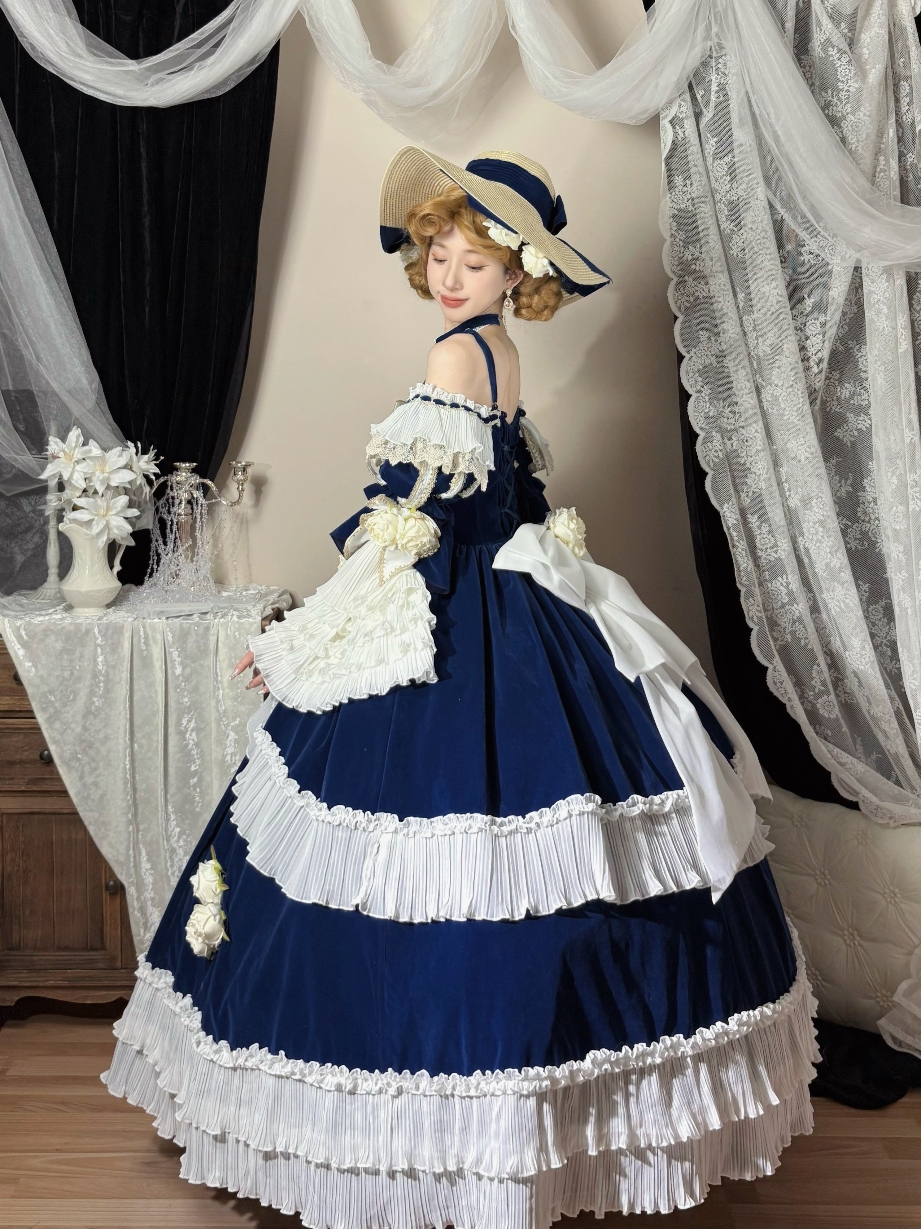 Meowing and fruity - Rose Ode - Retro Elegant Lolita Satin OP with Rose Decorations