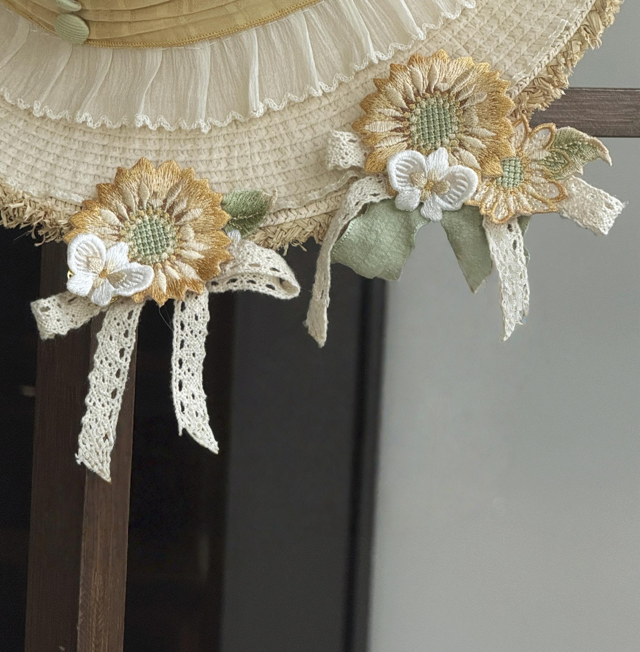Moonlight Amber - Sunflower - Country Lolita Accessories Brooch One Size