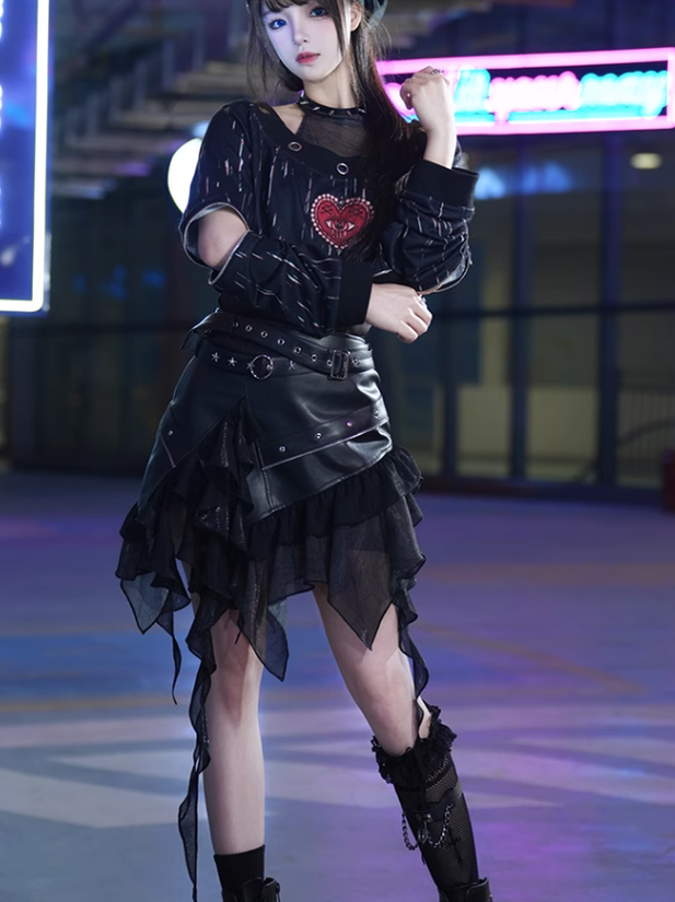 YingLuoFu - Vintage Punk Lolita Heart Pattern Black Skirt Suit