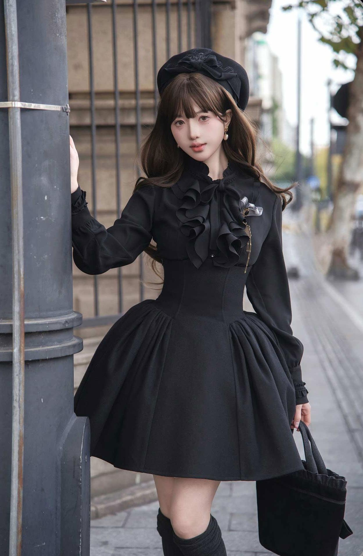 The Seventh Tenet - Classic Lolita Wool SK Set, Detachable Cape