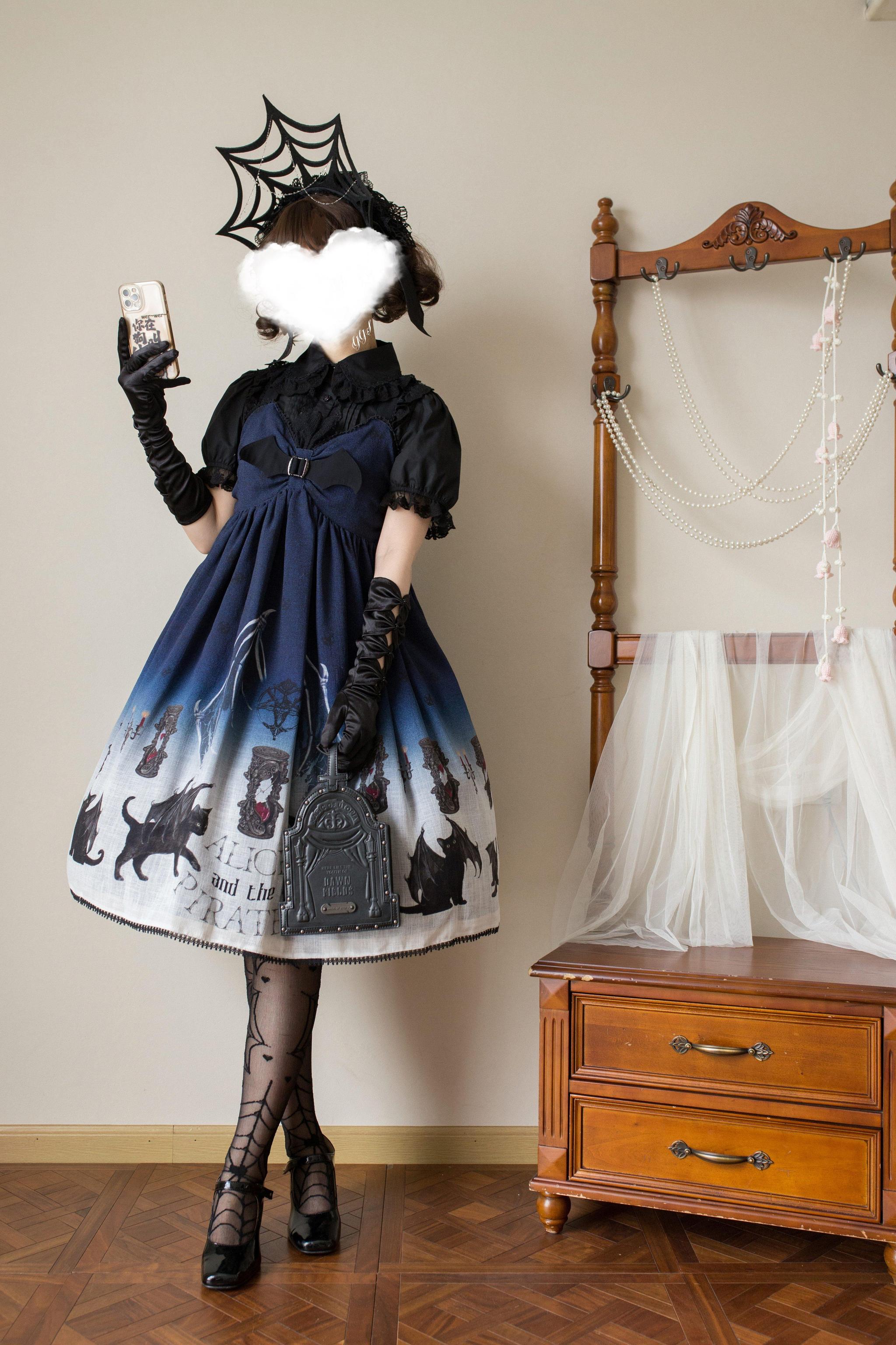 Sugar Heart Rose - Old School Lolita Cotton Blouse with Ruffles