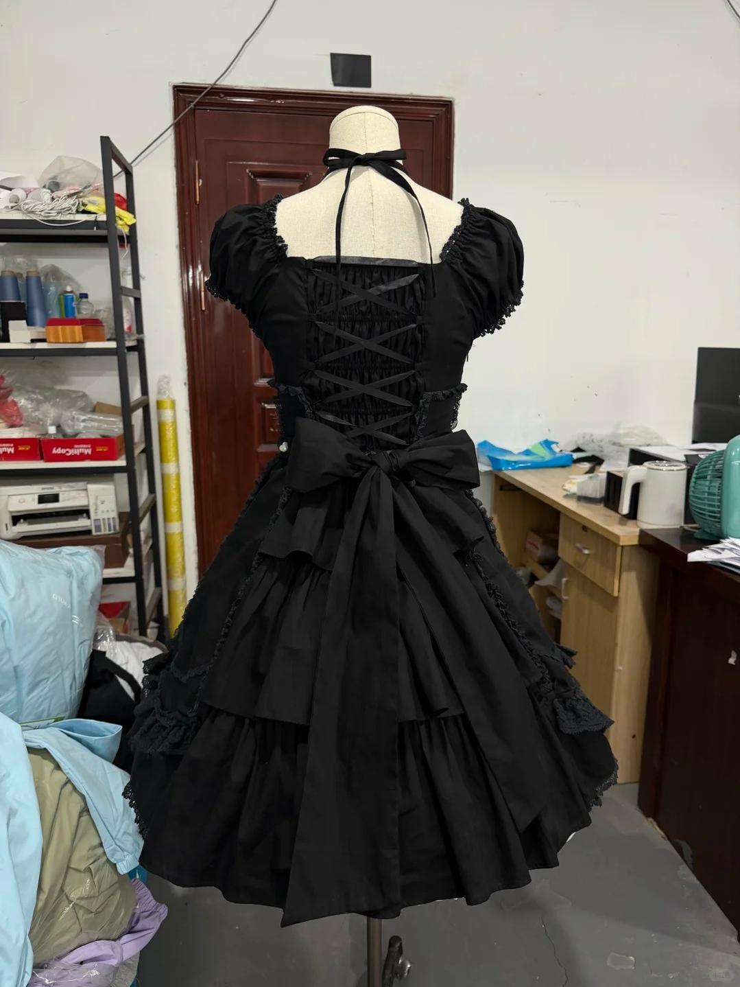 Cotton Old School Lolita Lace OP Dress, Three-tiered Back