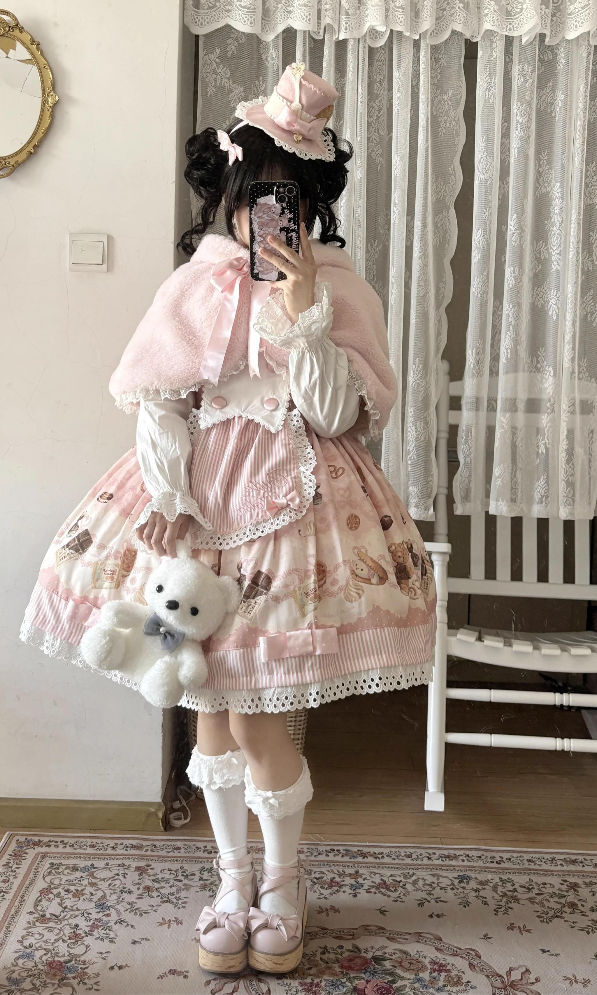 The Seventh Doll - Old School Lolita Cape Bunny Plush Short Coat