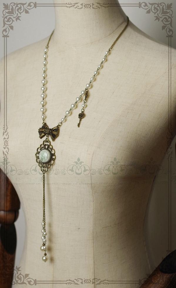 Vintage Lolita Artificial Pearl Necklace with Key Charm