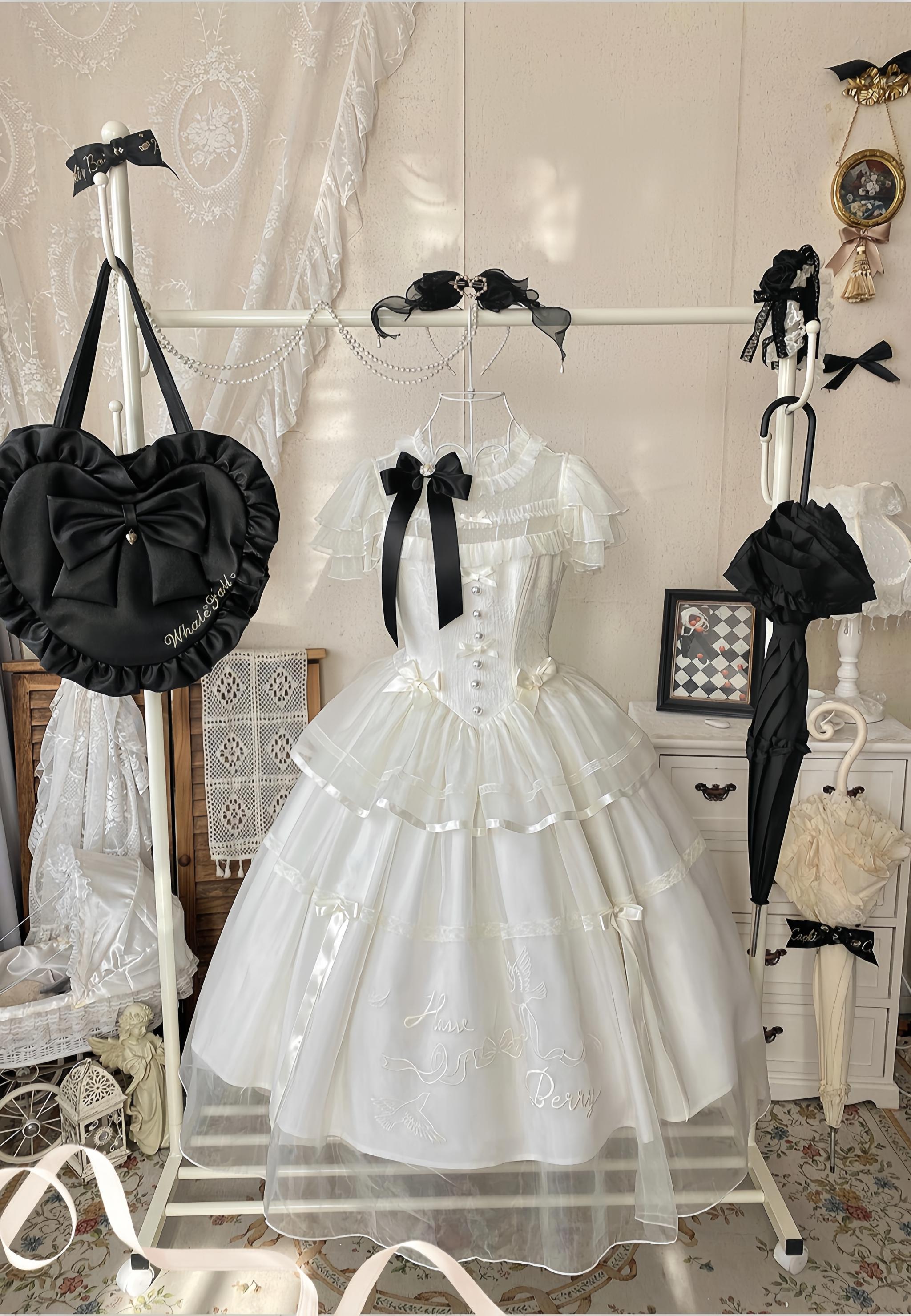 White Bird Love Letter - Classic Lolita Jacquard OP Dress, Embroidered Tulle Hem Milky Apricot S OP Only (without pearl necklace)