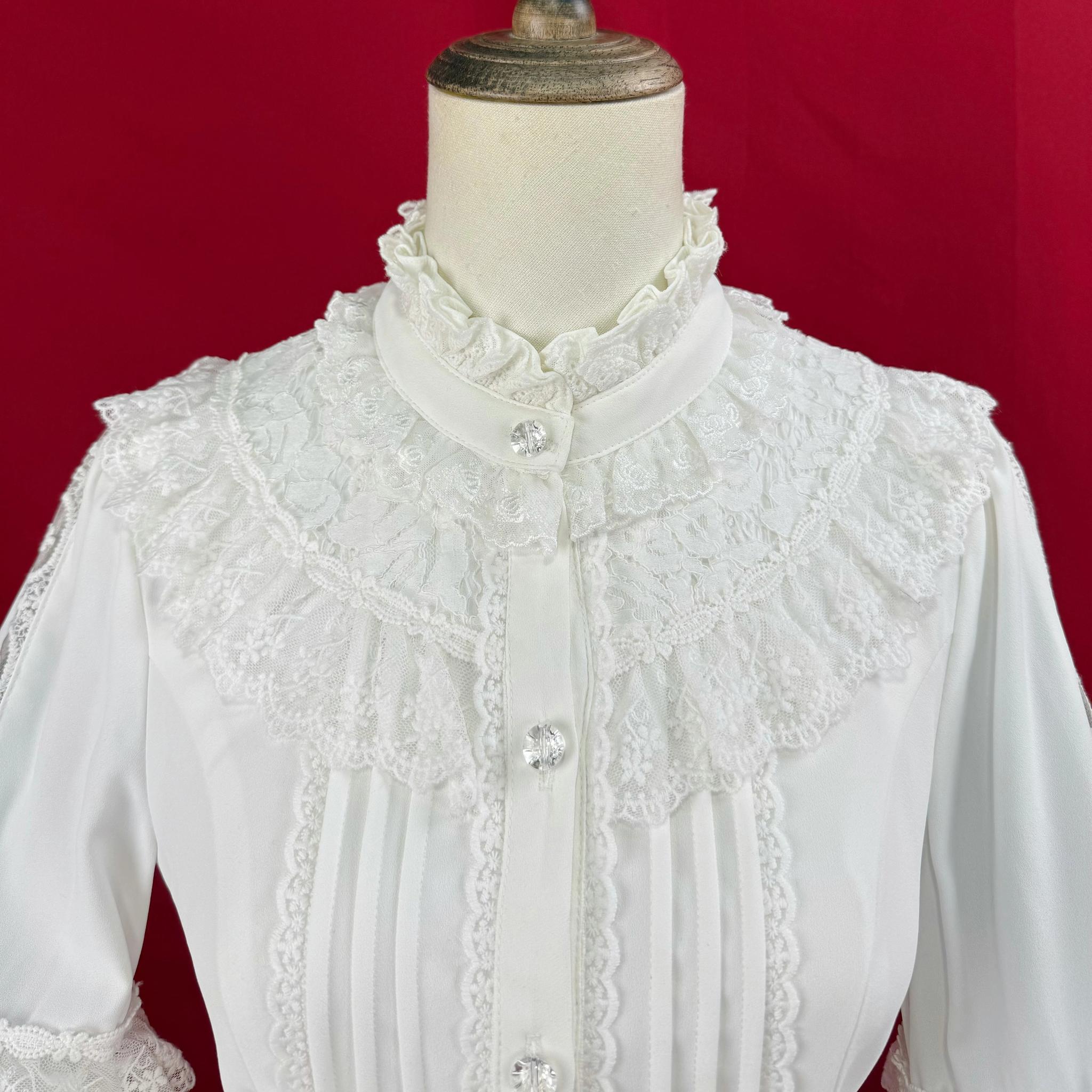Hime Sleeved Classic Lolita Shirt, Detachable Bow