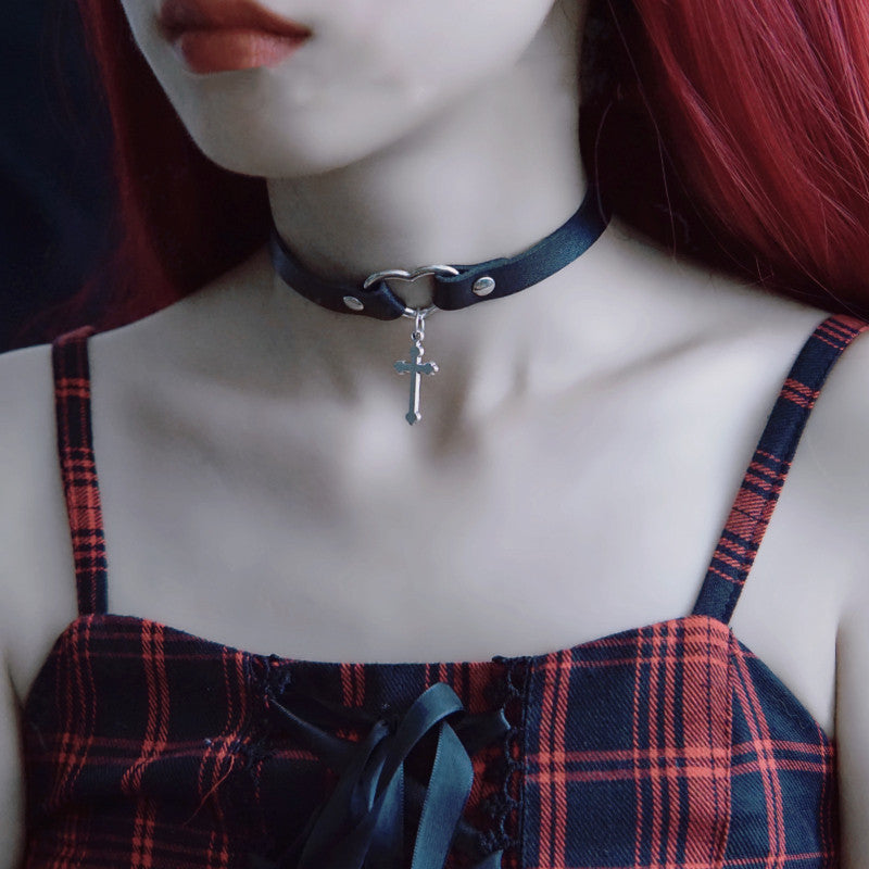 Strange Sugar - Gothic Lolita Cross Leather Choker No.10 Heart ring cross