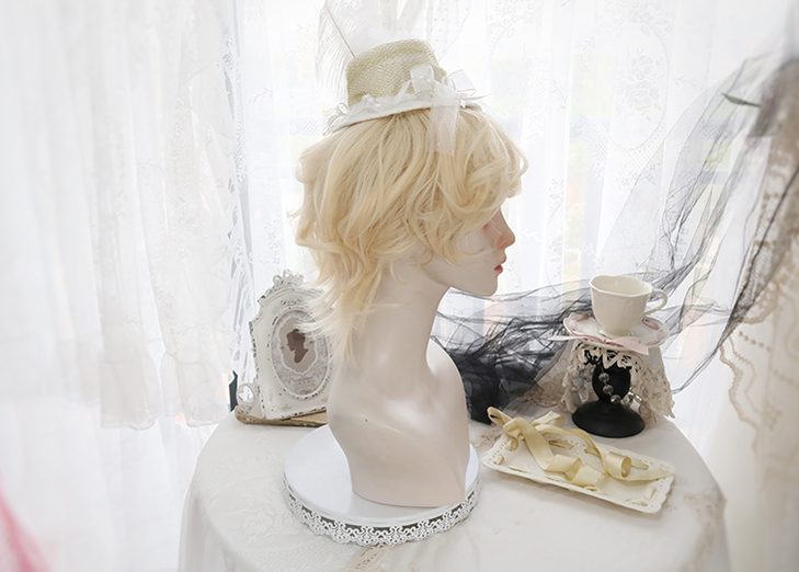Pippi Palace - Lolita Short Curly Wig Pale Gold Air Bangs