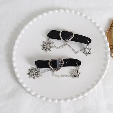 Xiaogui - Dark-themed Gothic Lolita Heart Hair Clips No.1 hexagram clips(a pair)