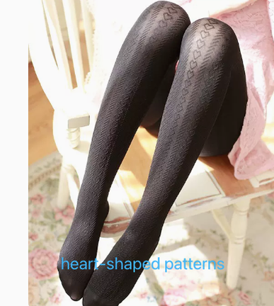 Thirteen Flower - Jacquard Heart Stripes Black White Panty-hose Black heart-shaped patterns One Size
