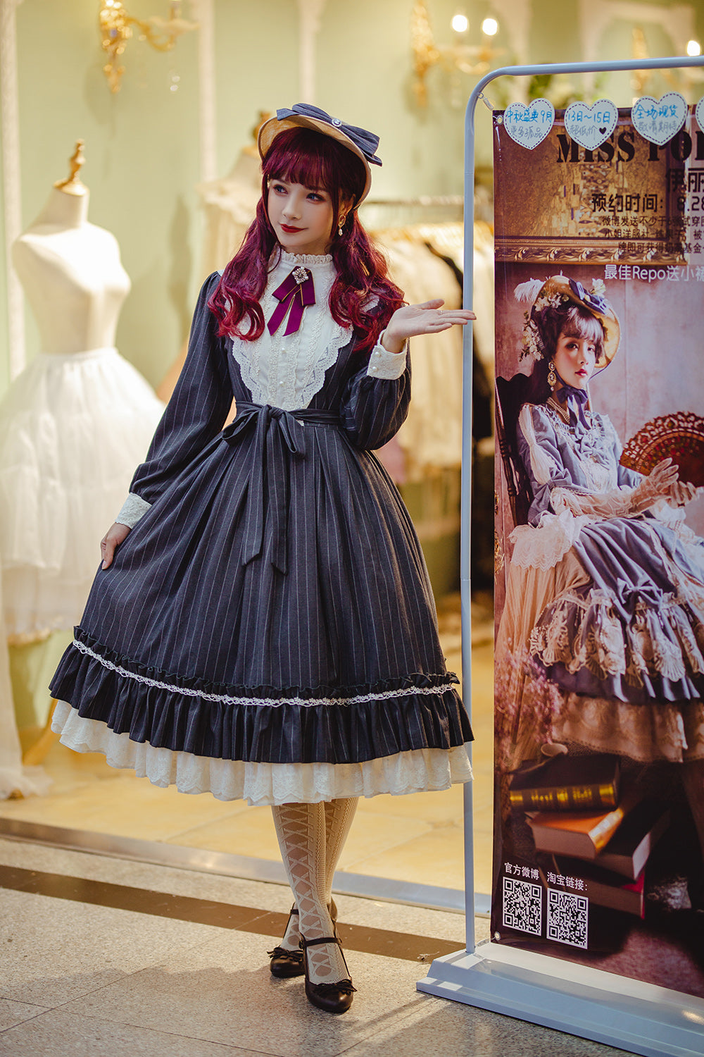 Miss point - Rose Silhouette - Vintage Classic Lolita OP