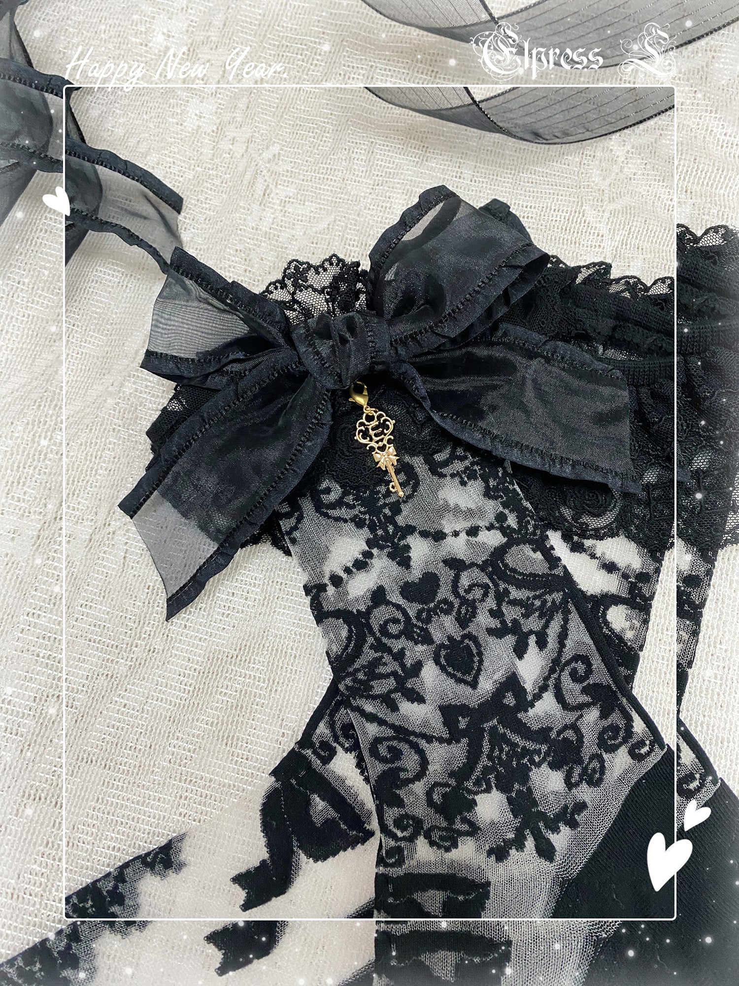 Elpress L - A Kiss from Heaven - Flounce Pendant Embroidery Lolita Socks