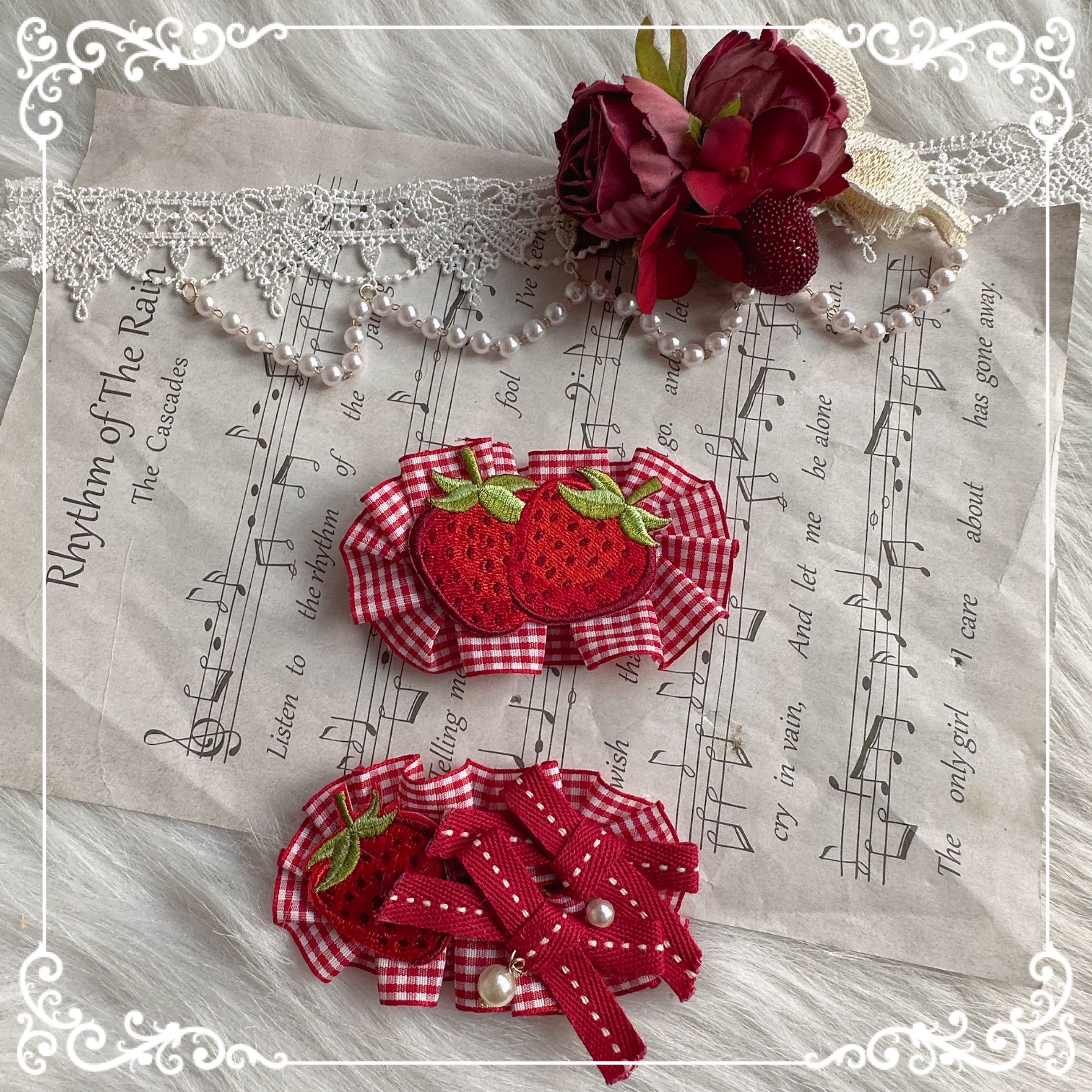 Chestnut Lolita~Country Lolita Hand-made Headdress Accessory a embroidered strawberry clip 12010:138136