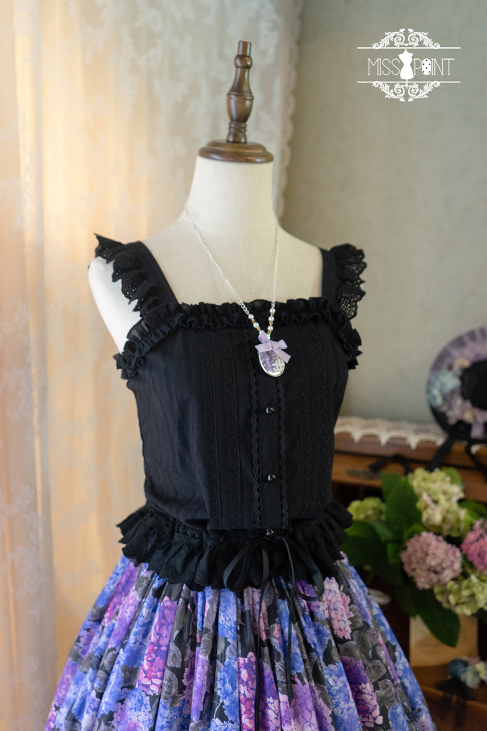 Miss Point - Midsummer Garden - Elegant Lolita Cotton Top XS black