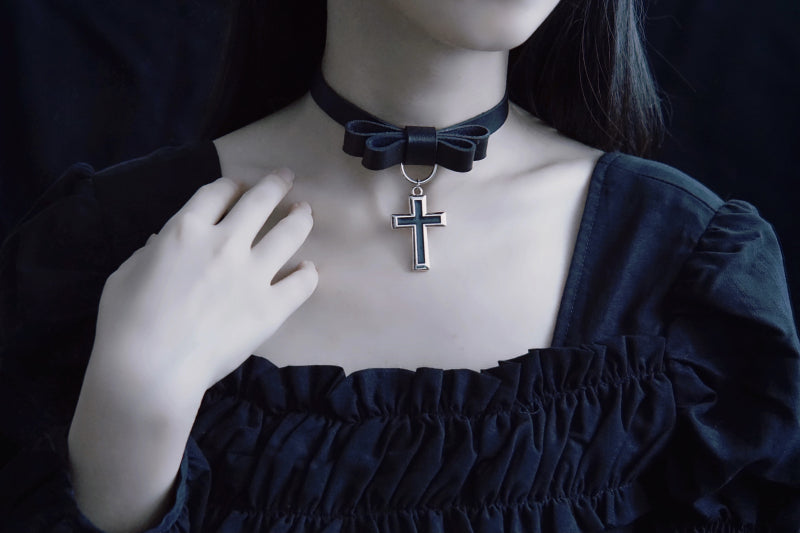 Strange Sugar - Gothic Lolita Cross Leather Choker No.16 Black cross bow