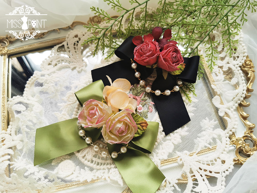 Miss Point - The Sally Gardens - Elegant Lolita Lace Choker and Brooch