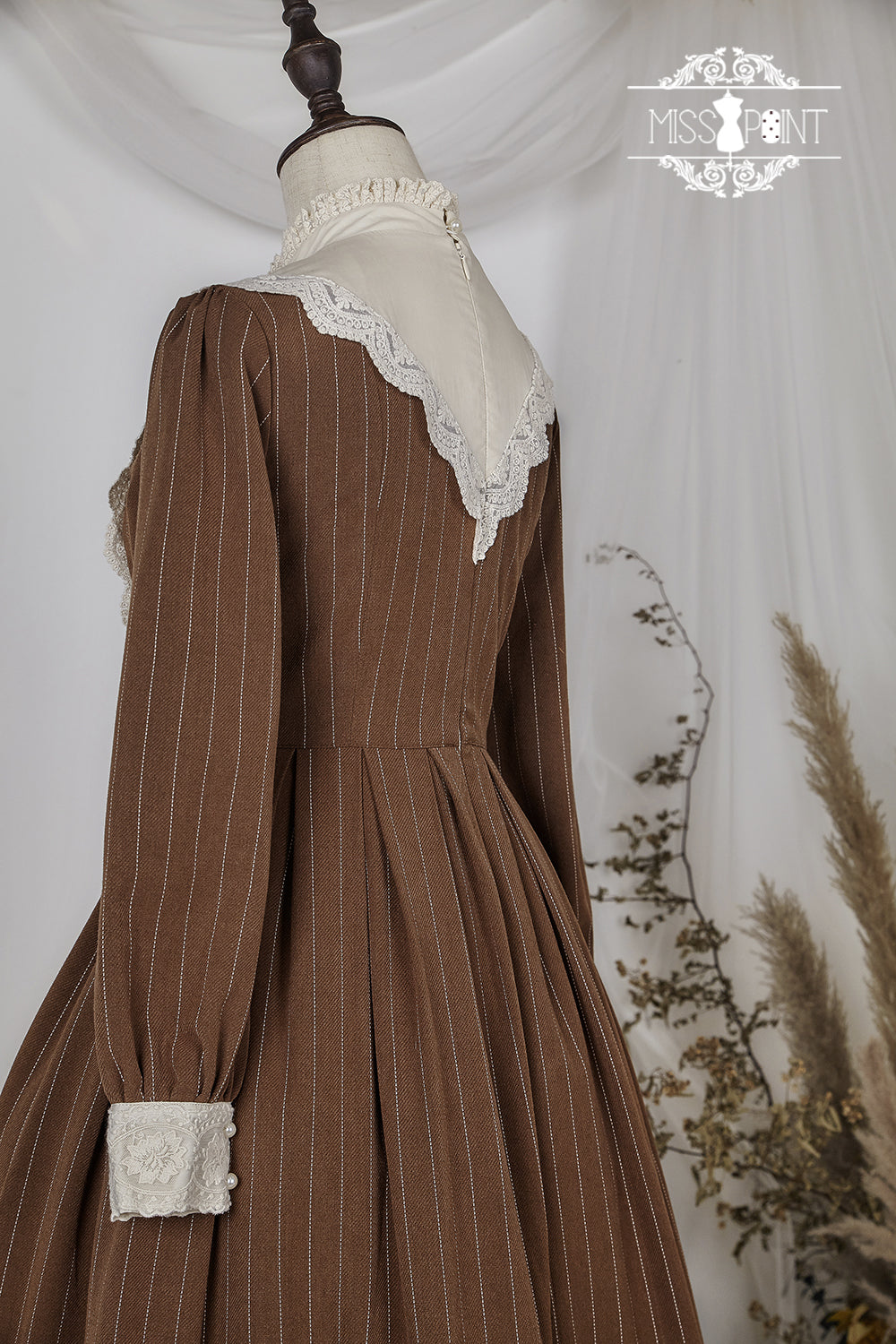 Miss point~Rose Silhouette~Vintage Classic Lolita OP