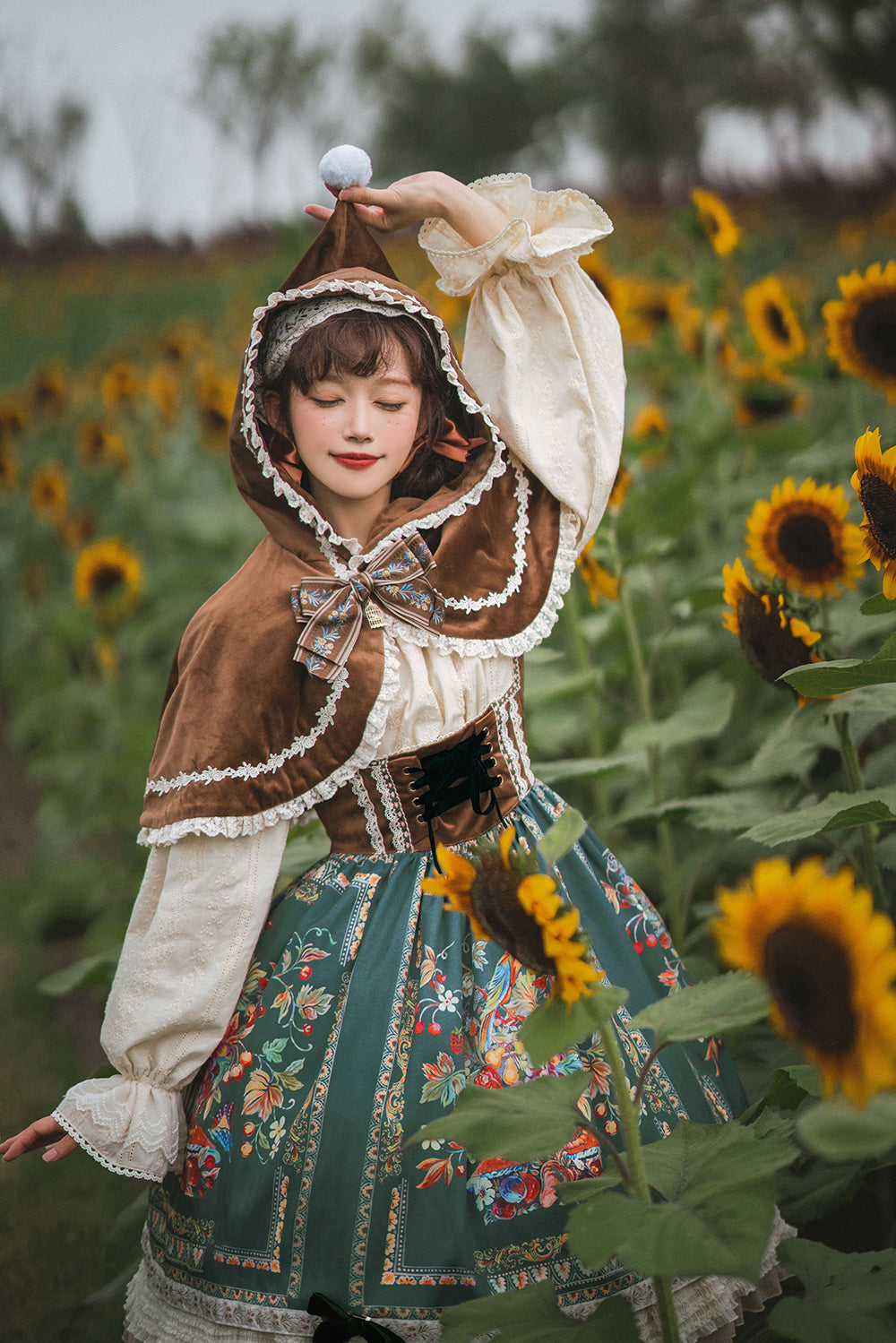 Miss Point - Praise of Abundance - Bavarian Velvet Lolita Jumper Dress