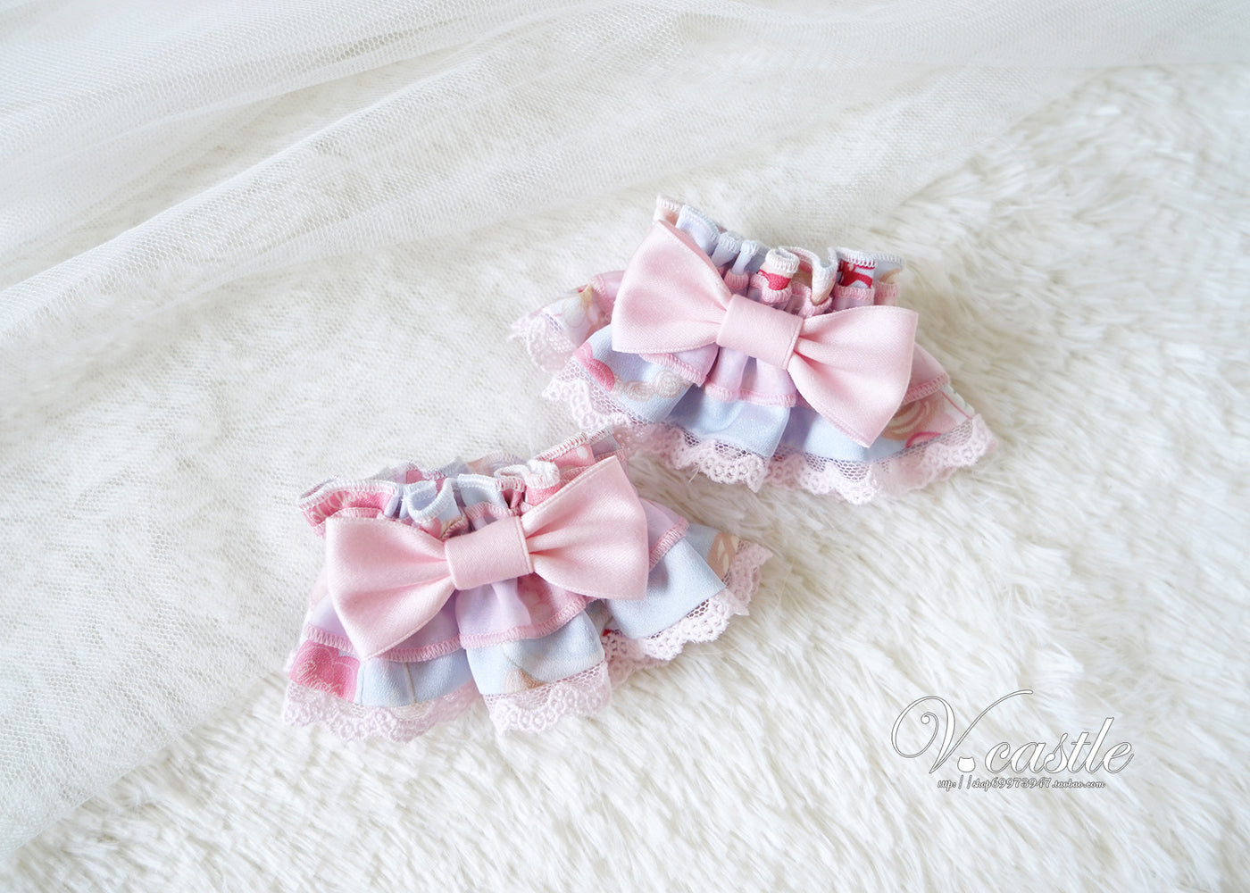 (Buyforrme)Vcastle~Crystal Srawberry~Lolita Hand Sleeves pink with blue  