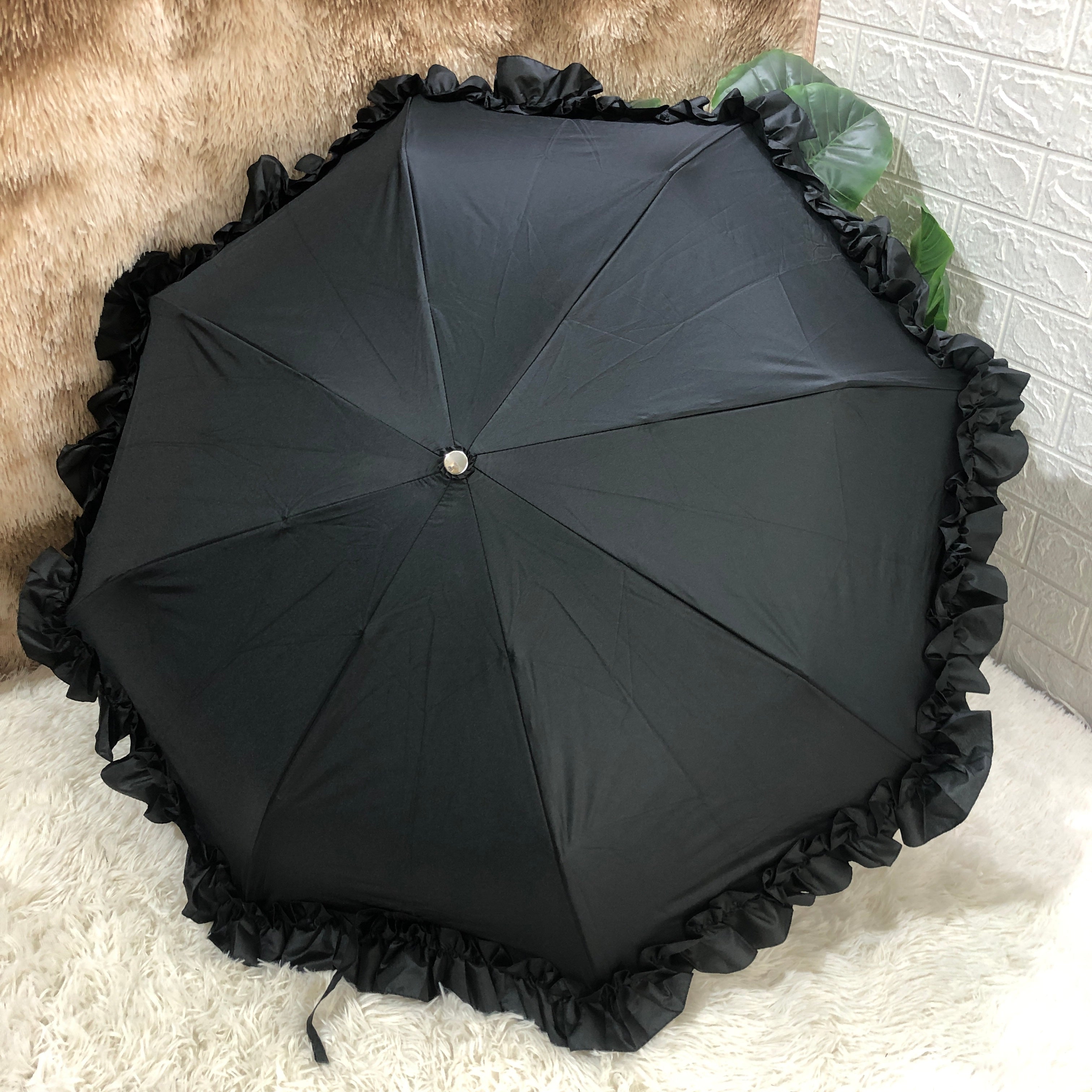 Fresh Flounce Foldable Princess Lolita Parasol black (with sunscreen vinyl coating)